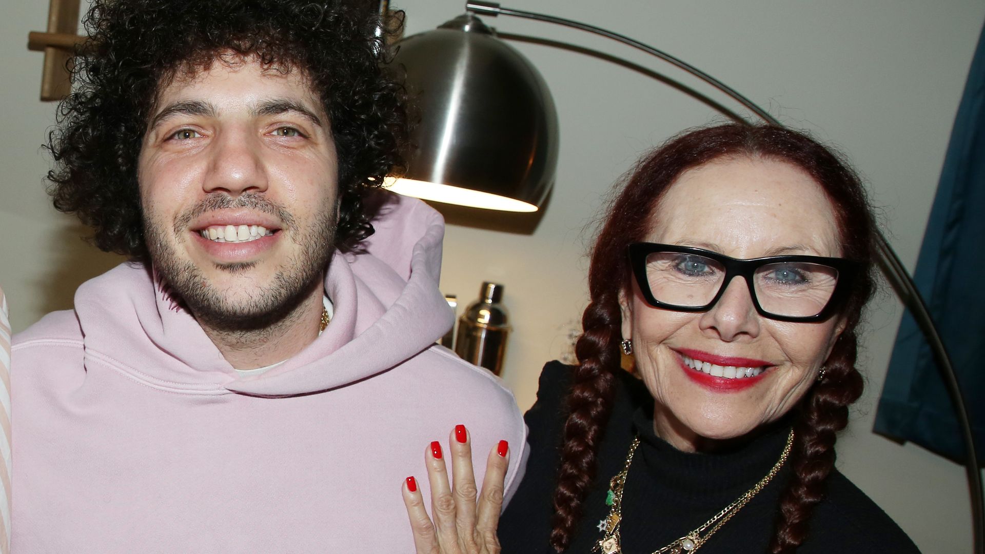 Benny Blanco con su madre, a quien considera como su mejor amiga.