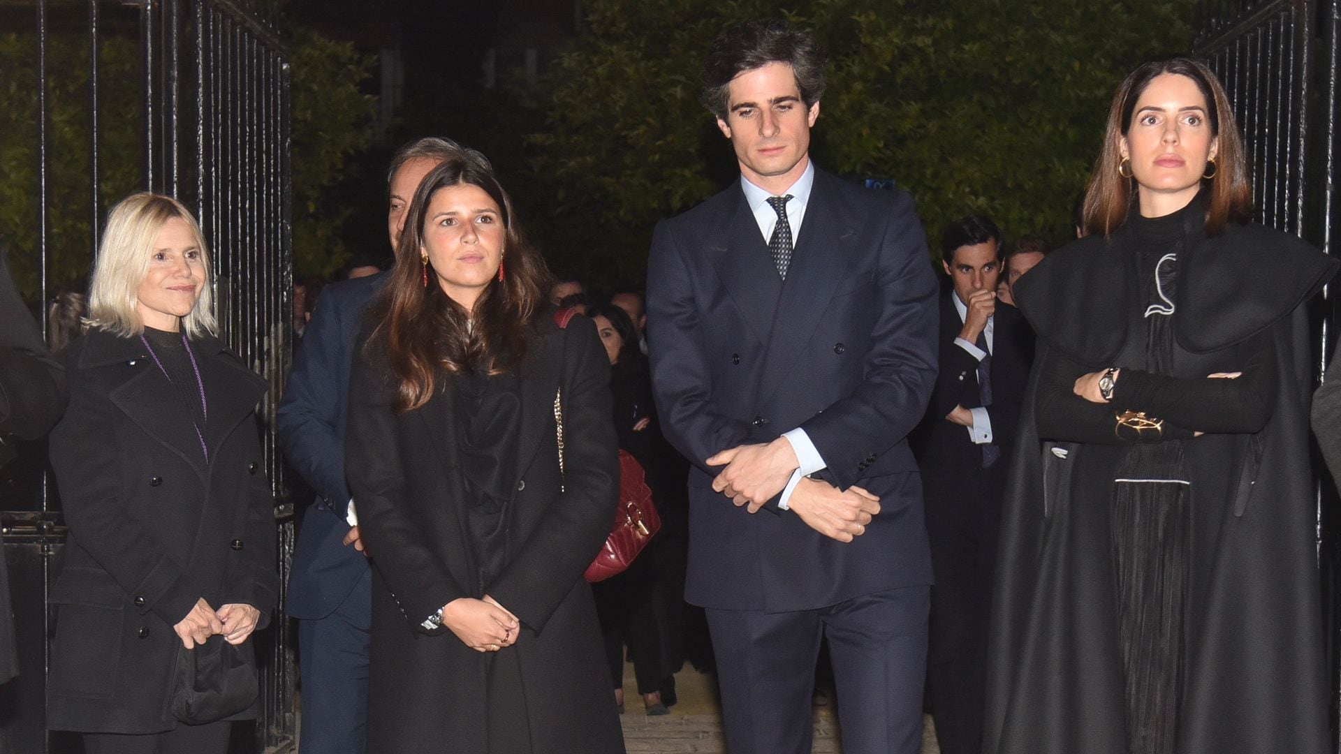 La emoción de los Alba en la Madrugá de Sevilla: una tradición que mantiene el recuerdo de la duquesa 