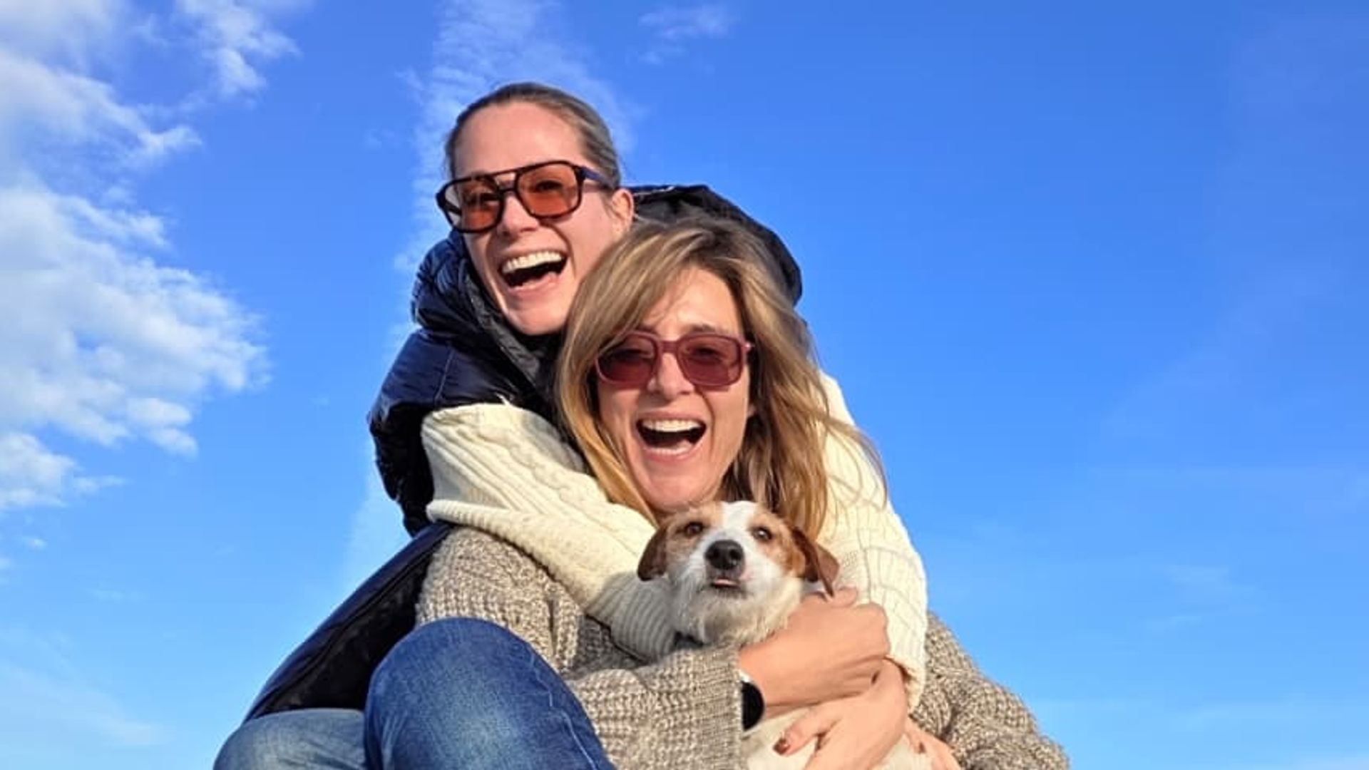 Pascalle tiene claro que la clave de su relación está en la comunicación y la libertad. "Es sano echarse de menos a veces", asegura. Para ambas, mantener sus propias rutinas, carreras y ambiciones es tan importante como cuidar el tiempo que comparten. Un equilibrio que les permite crecer individualmente, apoyarse mutuamente y seguir eligiéndose cada día, incluso cuando la distancia se interpone entre ellas