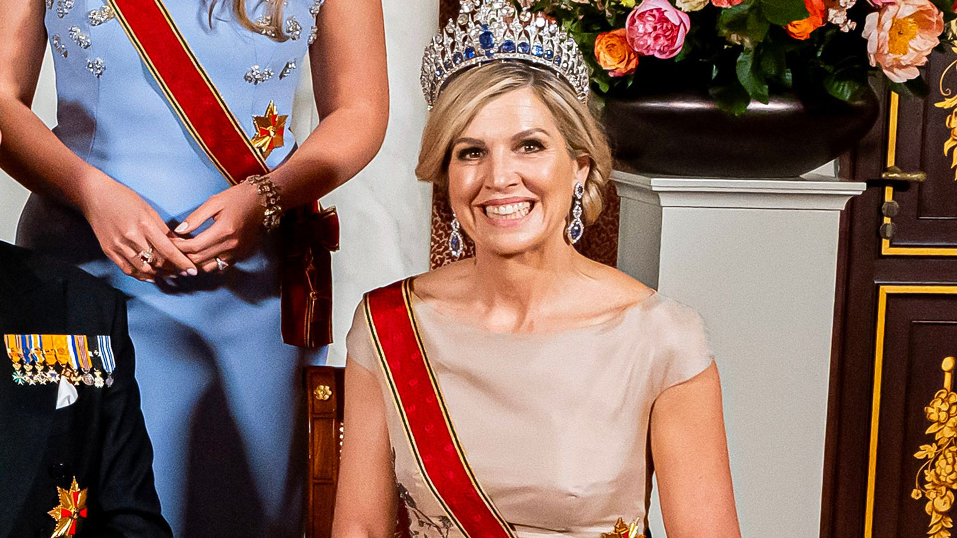 Máxima de Holanda deja brillar a Amalia sin renunc
