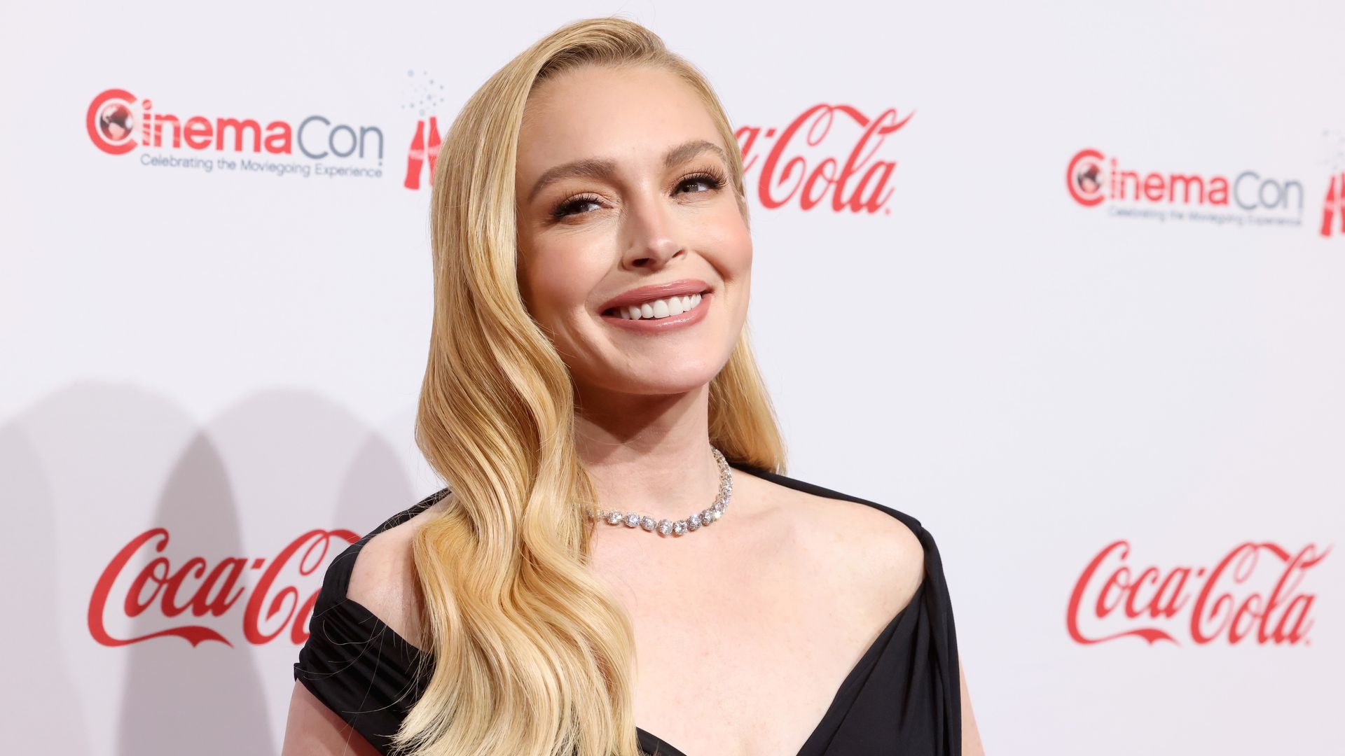 Este es el ingrediente secreto en la rutina de belleza de Lindsay Lohan