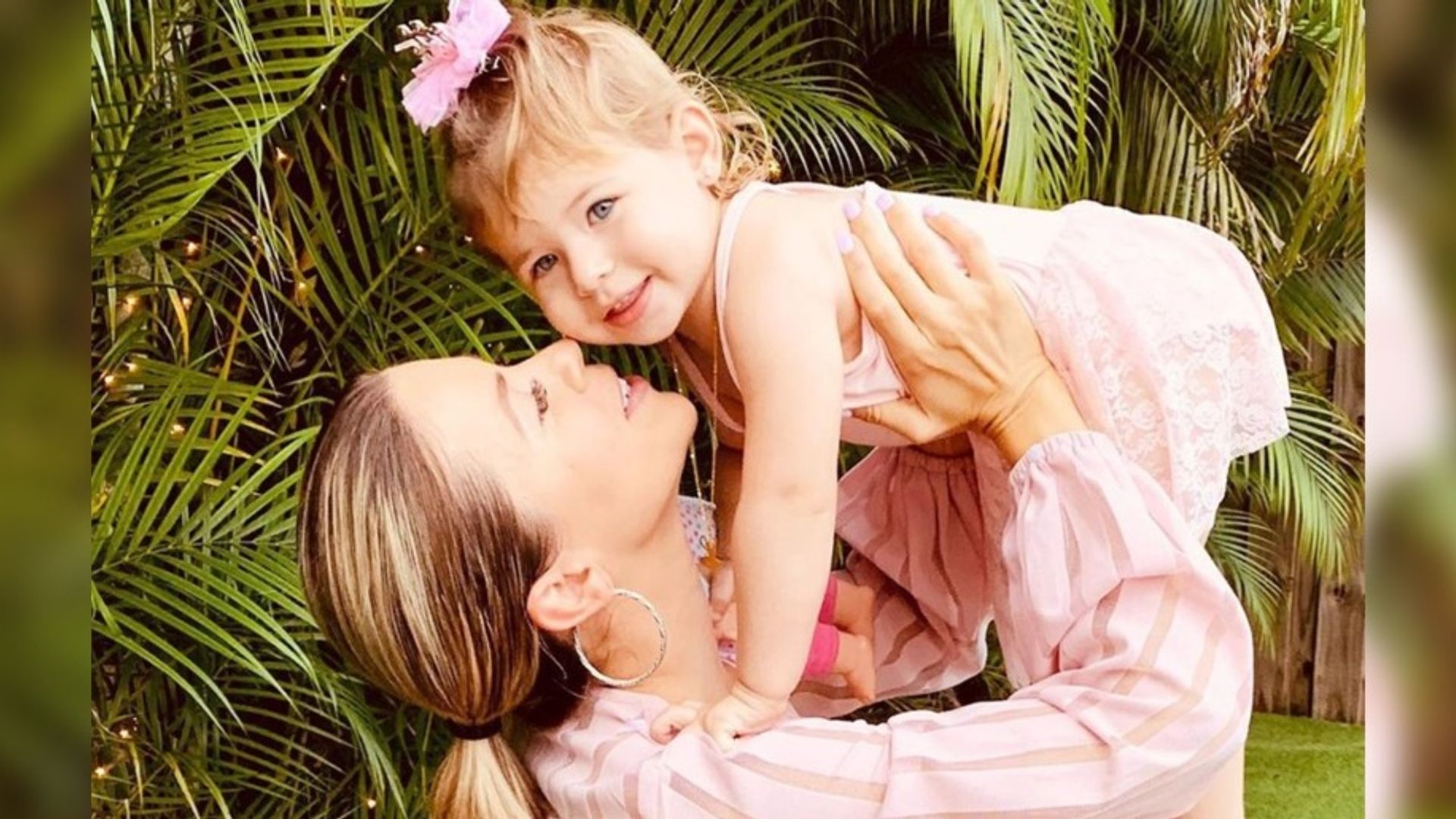 Ximena Duque y la tierna manera en la que le da lecciones de geografía a su hija Luna