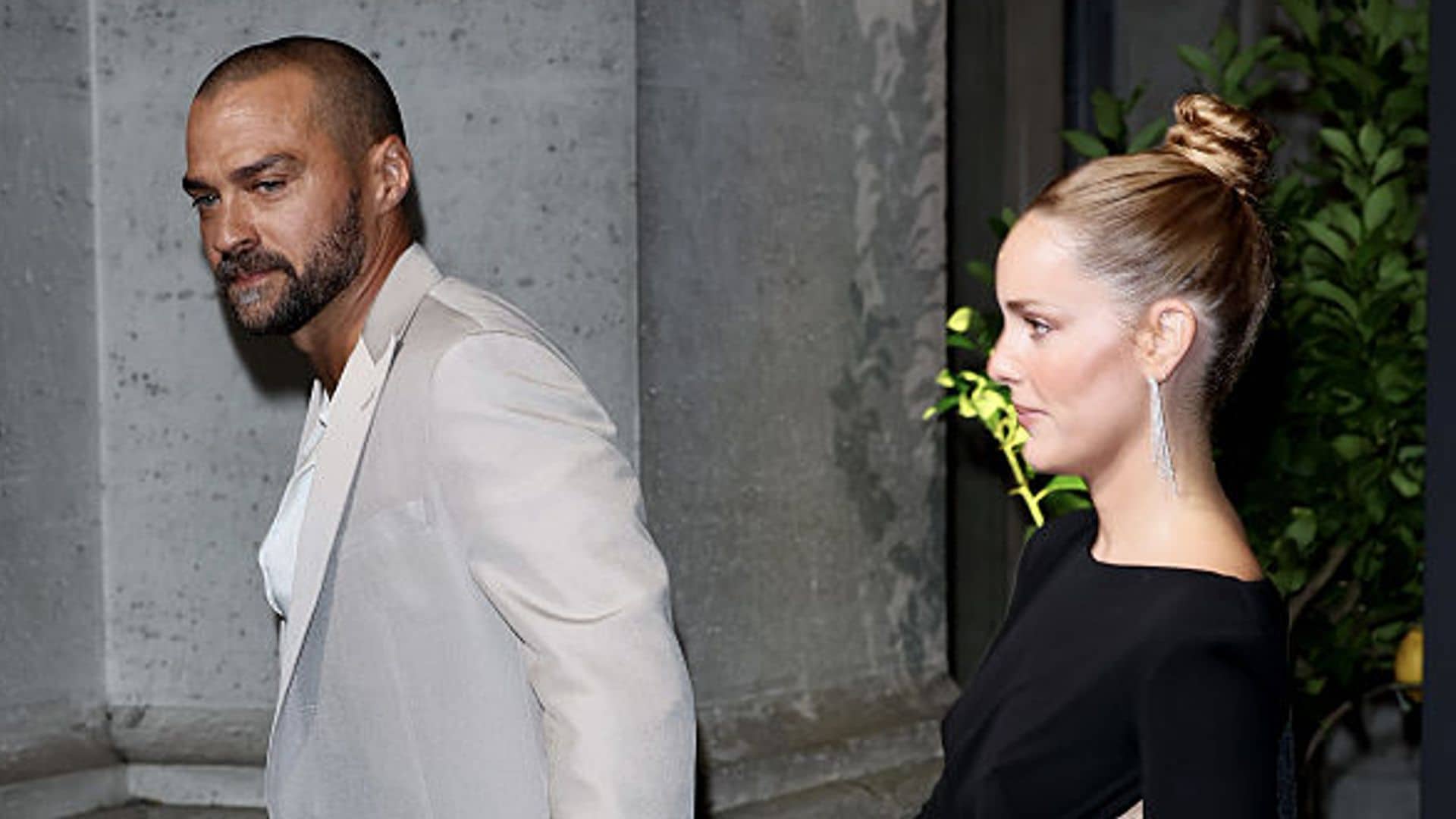 Alejandra Onieva y Jesse Williams, la pareja sorpresa del verano, brillan en la premiere de 'Hotel Costiera' en Roma