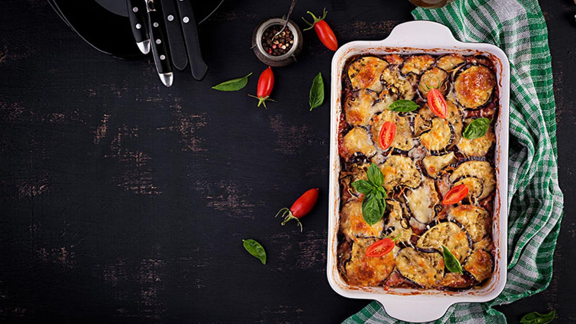 Berenjenas gratinadas con carne y verduras