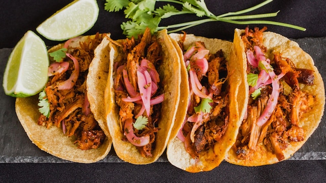 Tacos de cochinita pibil