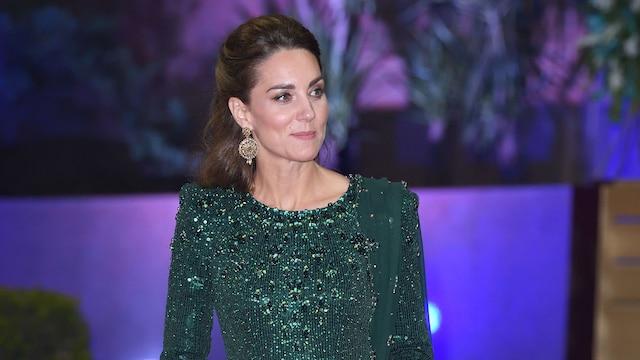 Los vestidos de lentejuelas de Jenny Packham que tiene Kate Middleton, la princesa de Gales
