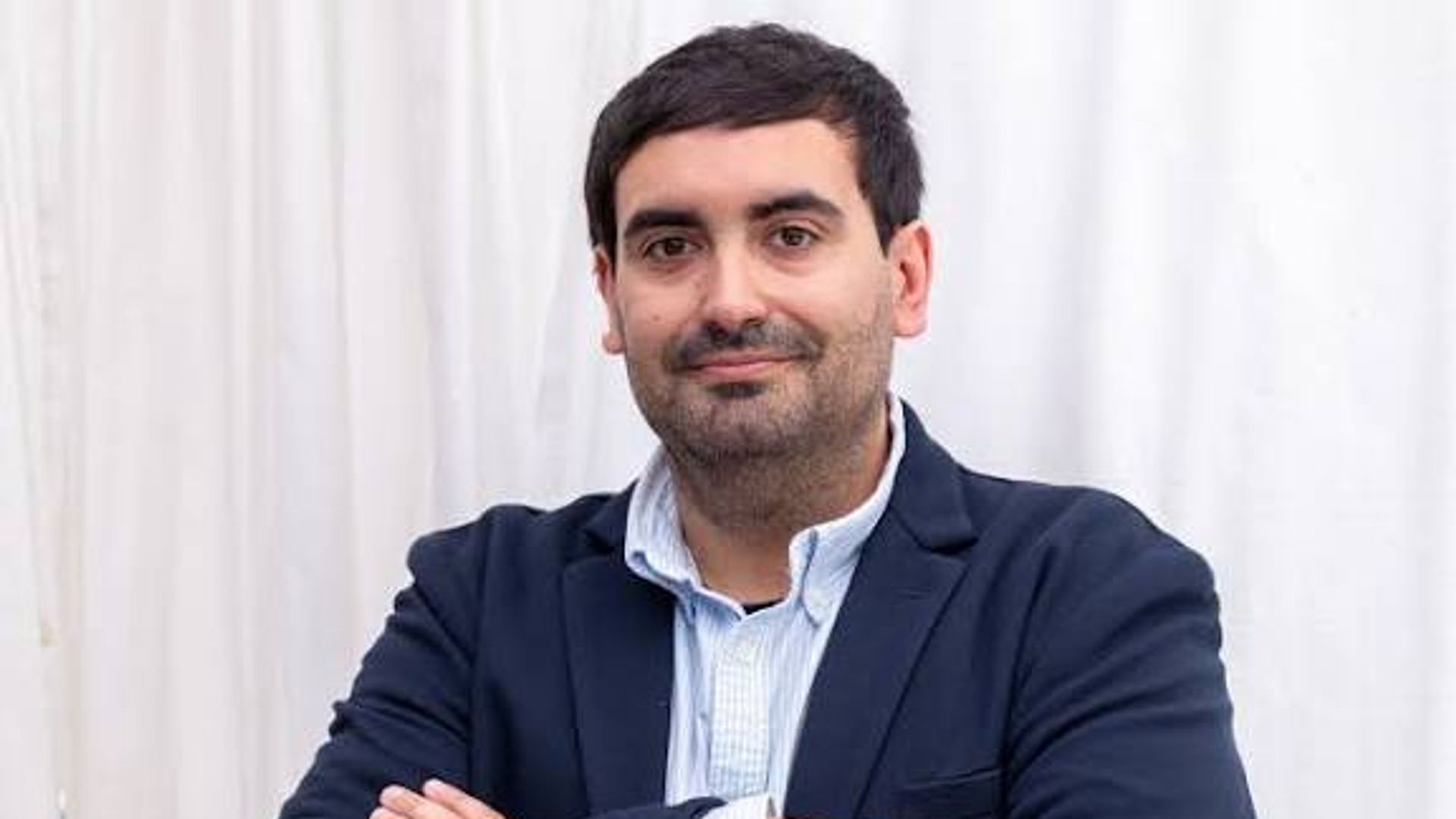 Muere a los 40 años Álvaro de la Paz, periodista y padre de una niña de un año