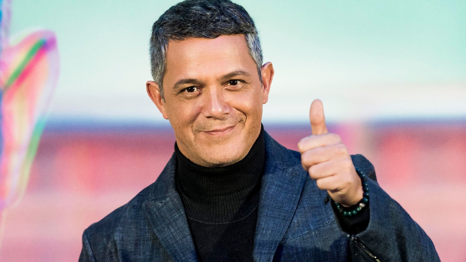 Alejandro Sanz tiene un gran corazón y su reciente detalle con la gente de Chile lo comprueba