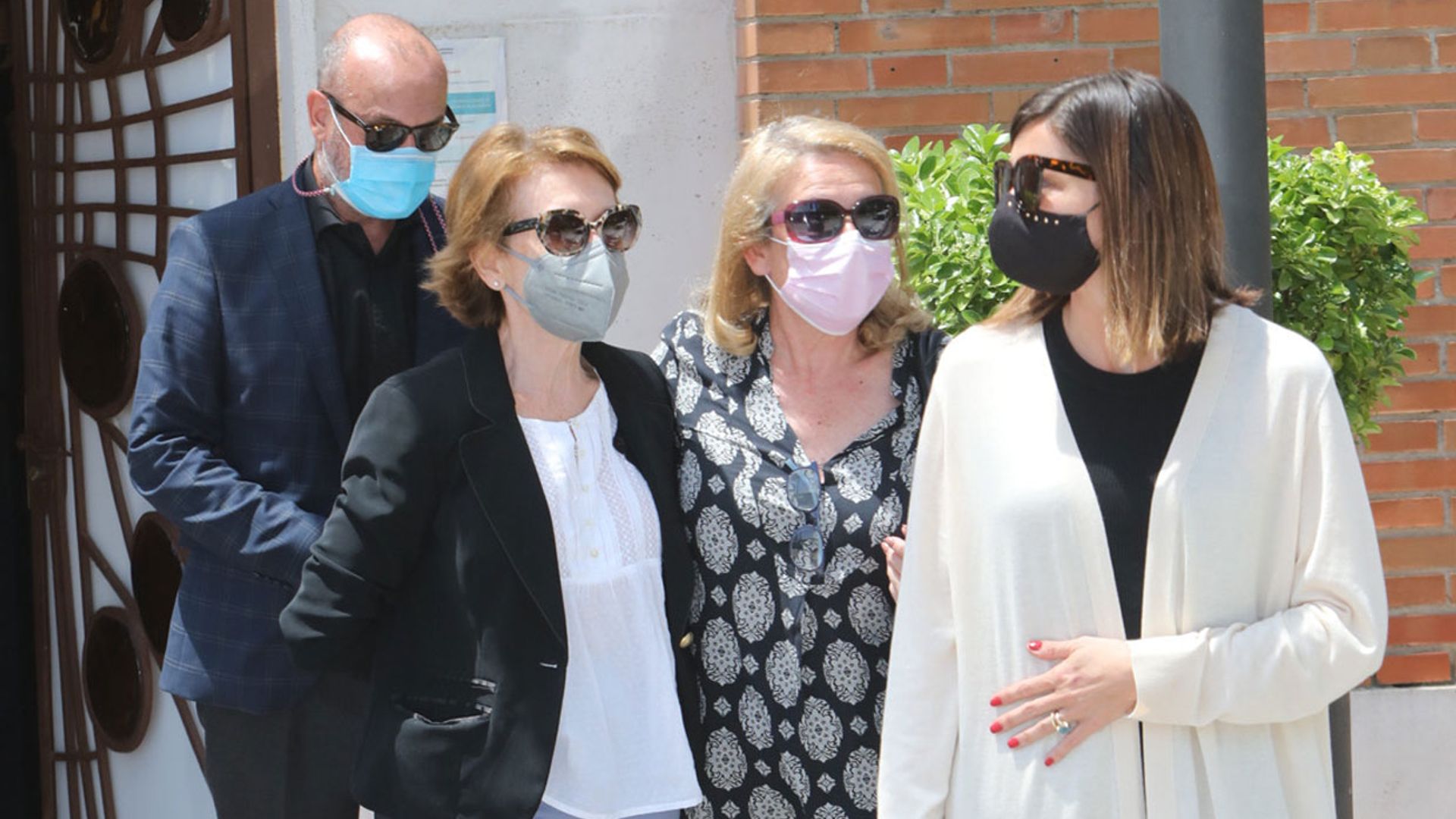 La familia de Mila Ximénez la despide en una íntima ceremonia