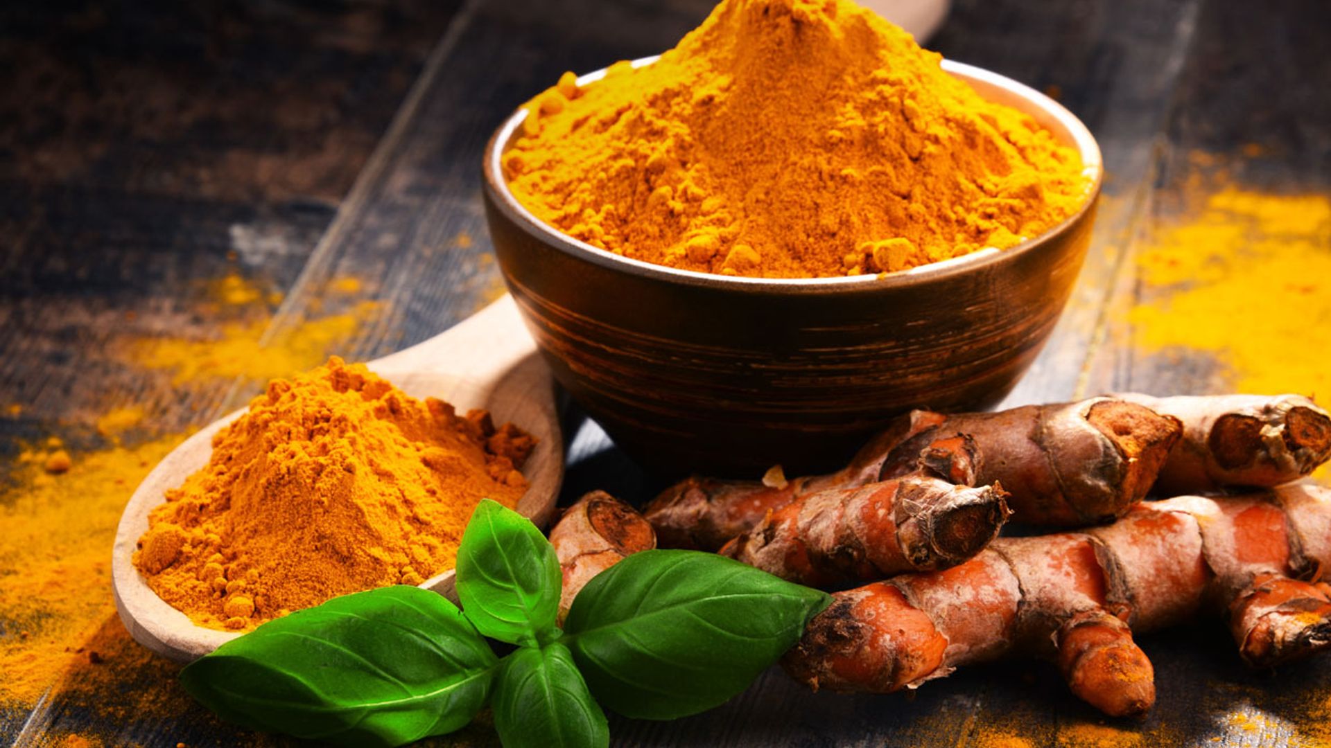 ¿Conoces estos remedios caseros con cúrcuma?