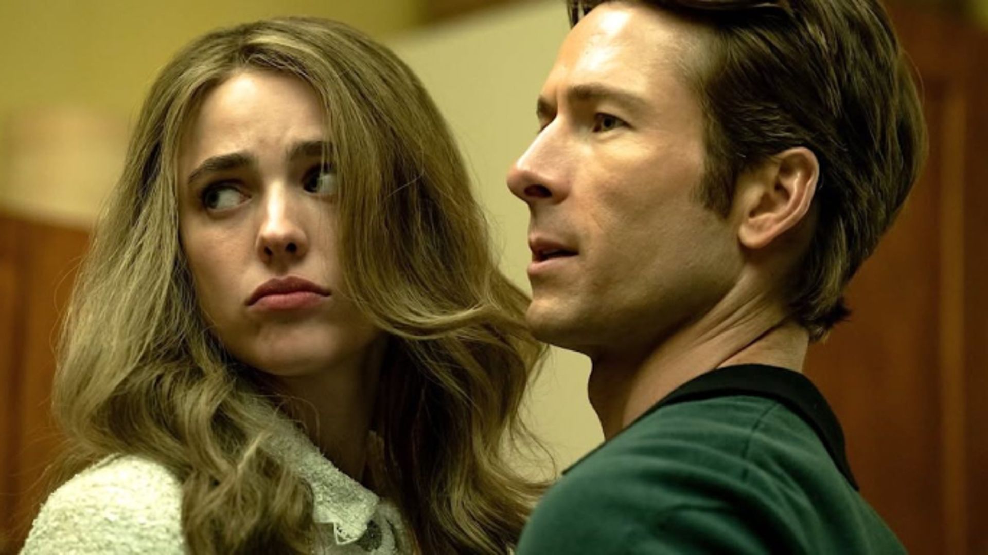 Ya hemos visto 'Jugada maestra': si te gustó 'Ocean's Eleven' y 'Puñales por la espalda', esta es tu nueva comedia negra con dos estrellazas de Hollywood