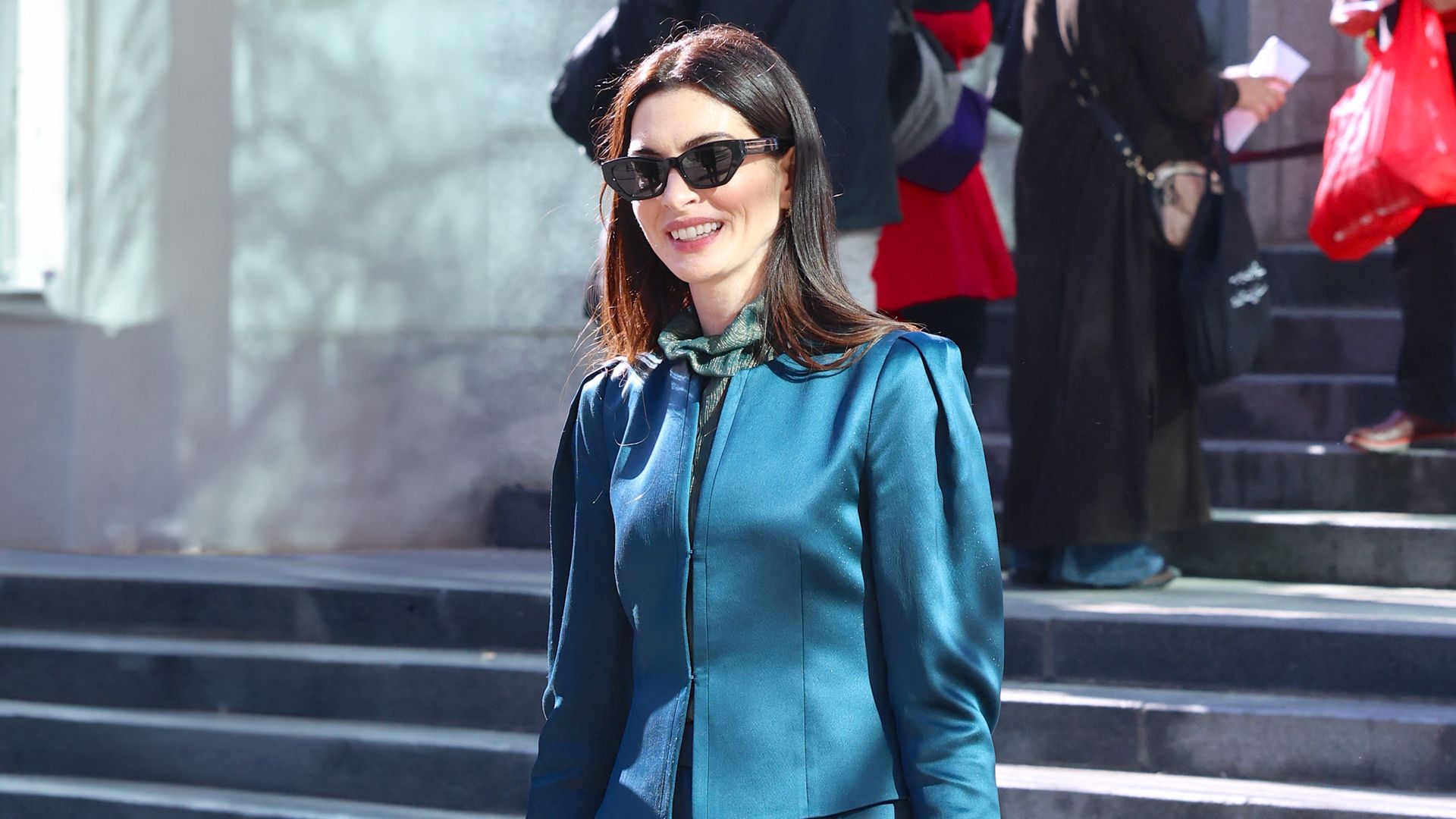 Anne Hathaway en Nueva York para dar un discurso en las Naciones Unidas.