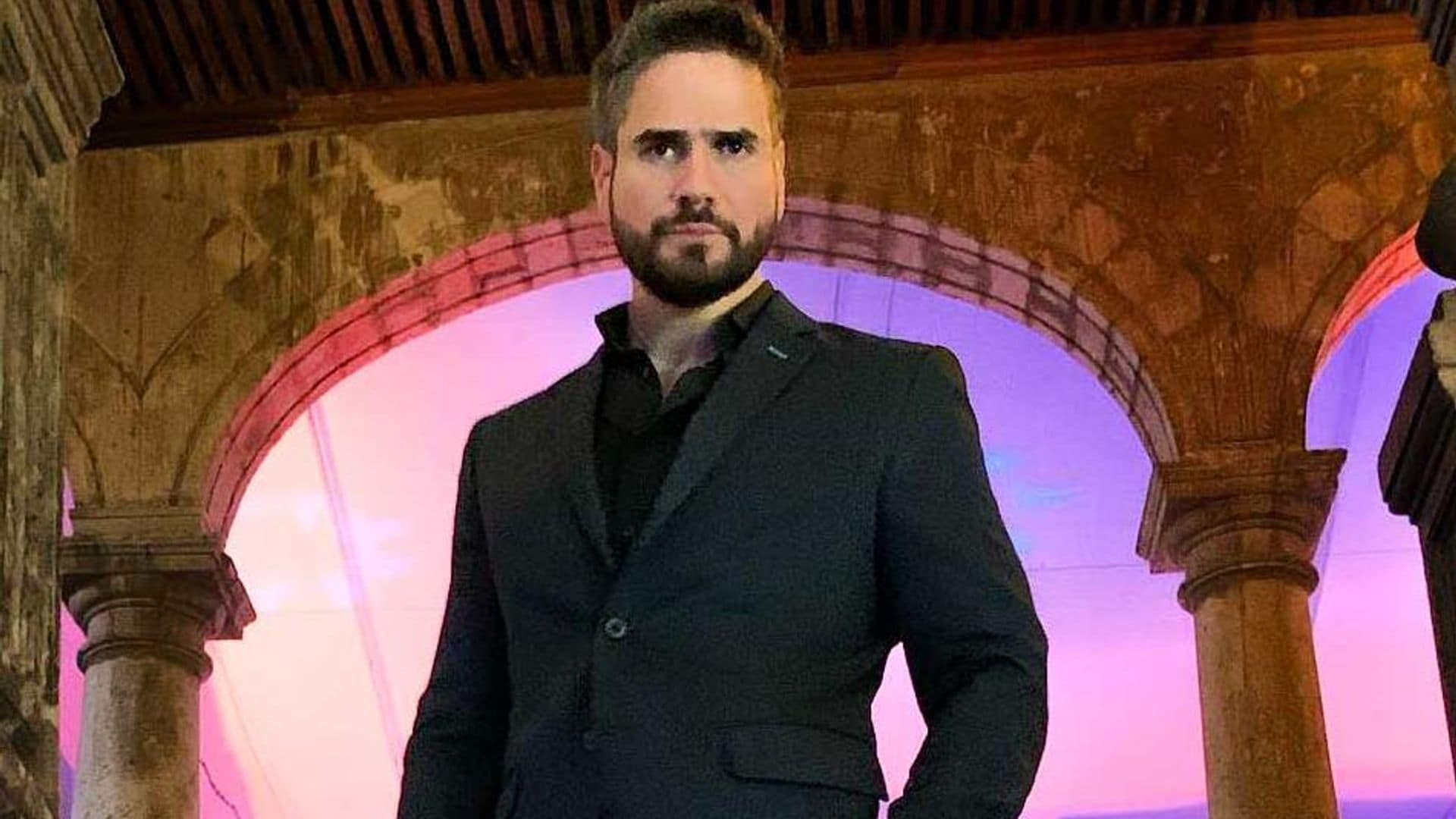 Daniel Arenas se conmueve al enviar un mensaje en San Valentín, pero no a Daniela Álvarez