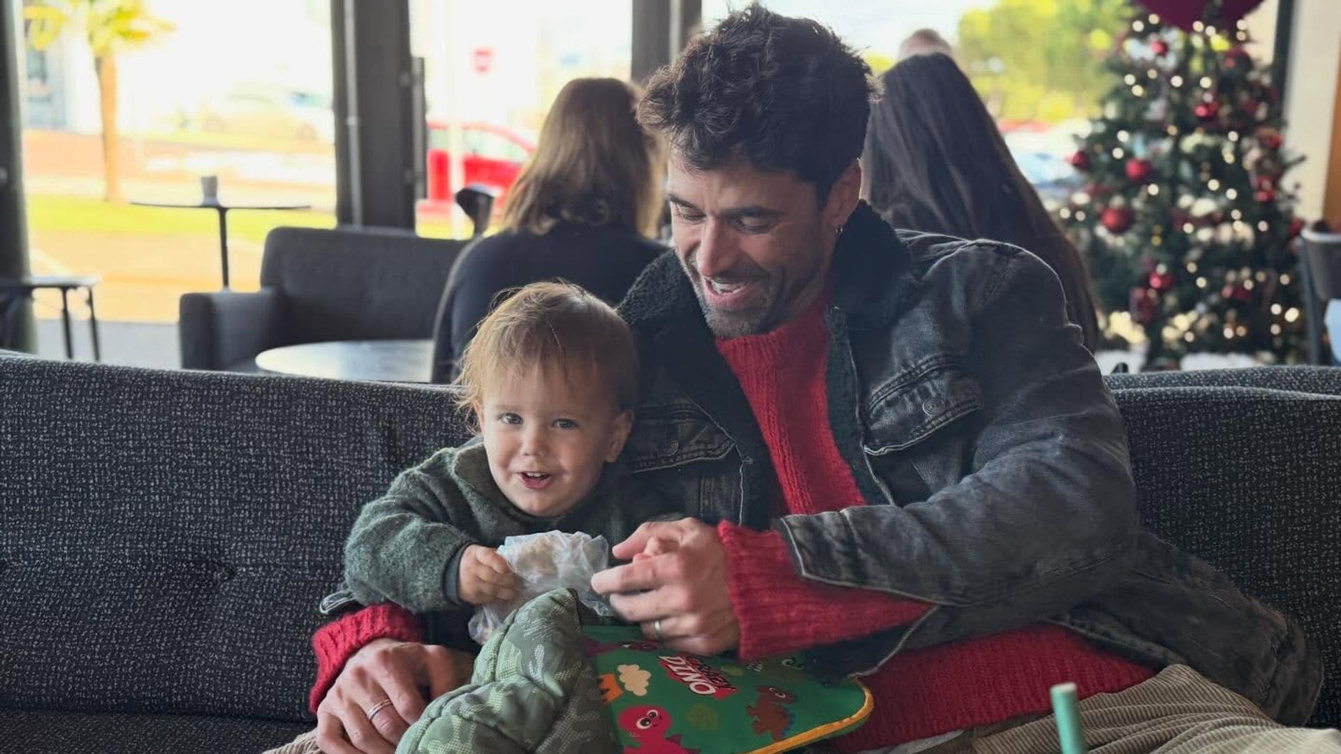 Matías Novoa y su hijo, Milo