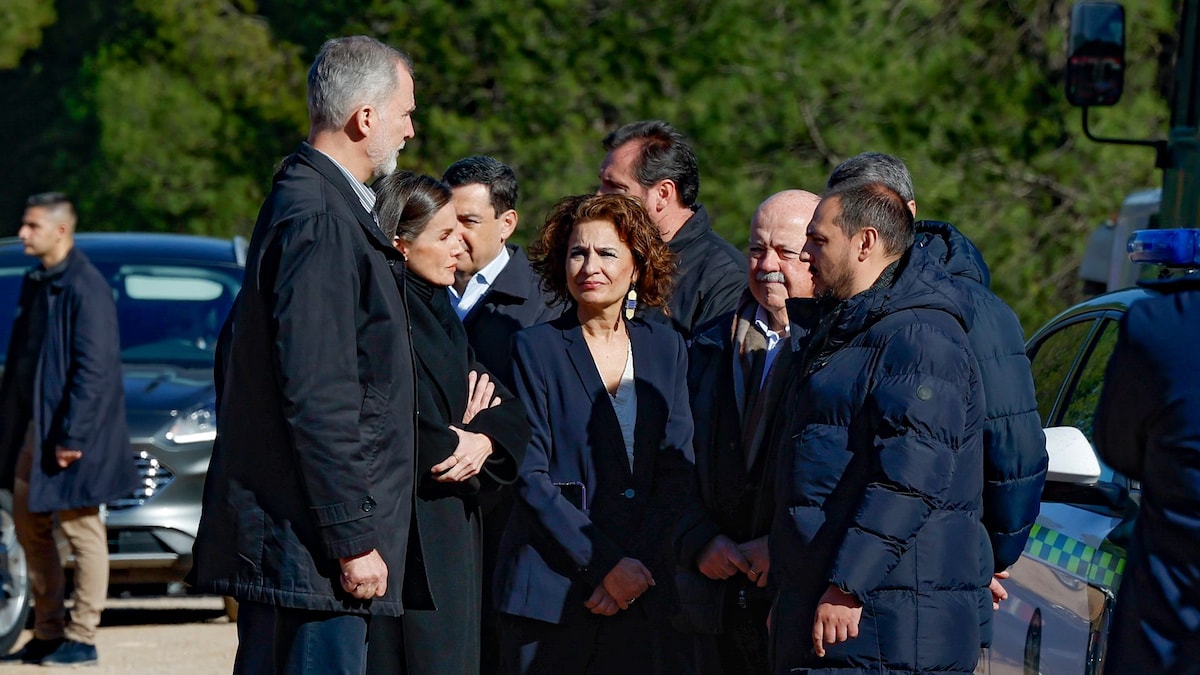 Los reyes Felipe y Letizia estarán esta mañana en Adamuz con los heridos y las familias de las víctimas del trágico accidentes de trenes