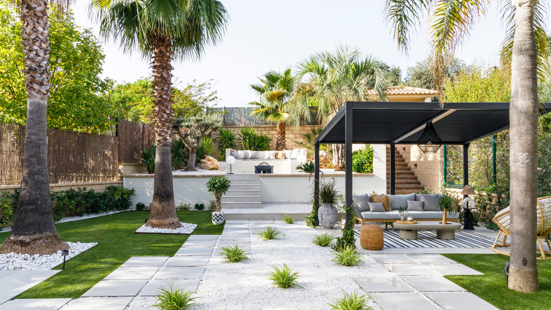 La transformación de un jardín de 240 m² en el Maresme: de explanada algo olvidada a oasis contemporáneo con alma mediterránea