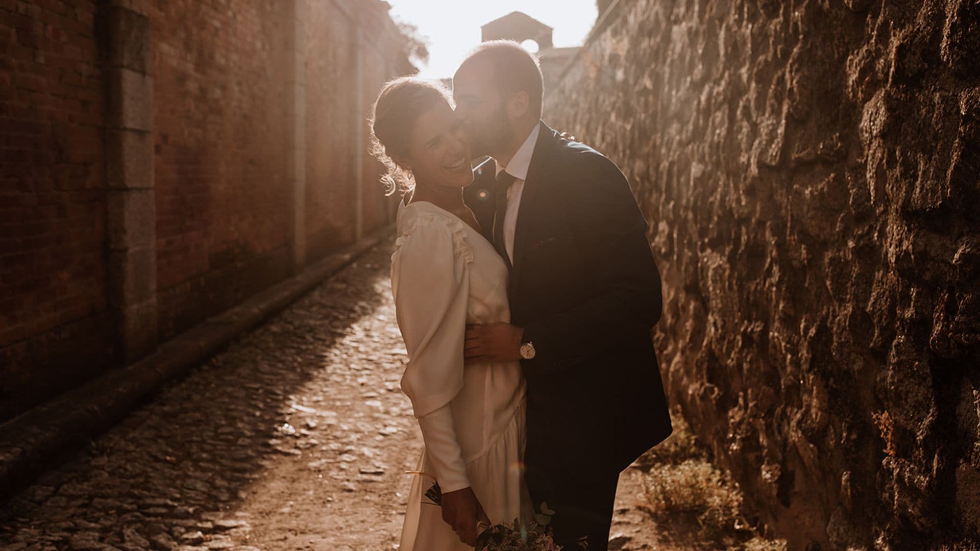 Un vestido de 'no novia' para Sara, la chica que celebró una boda íntima con 13 invitados