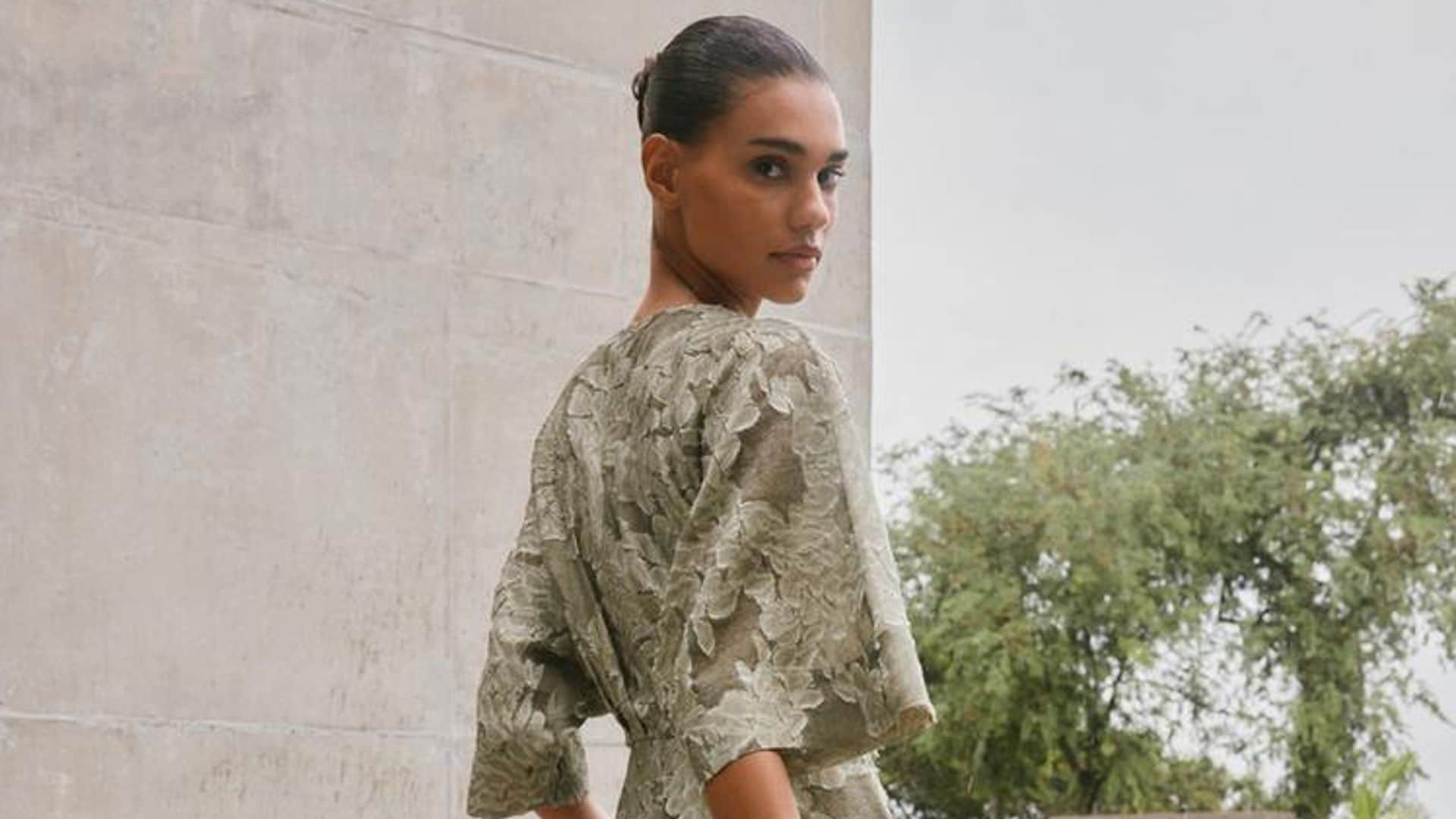 Los vestidos de invitada de Zara más bonitos cuestan menos de 100 euros
