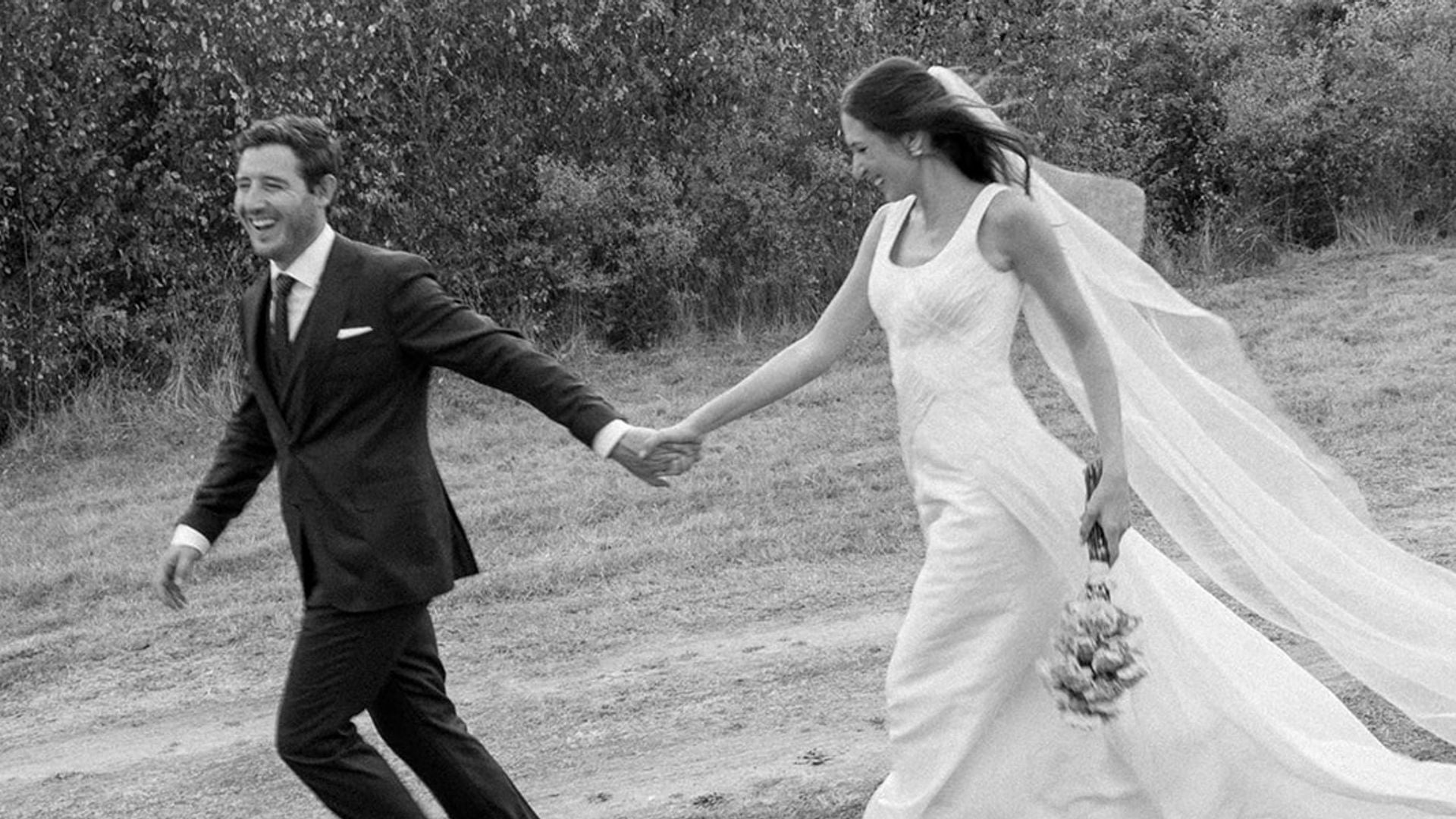 Diseñar un vestido de novia estando embarazada para casarse después de dar a luz: el reto de Rocío y su boda en Segovia