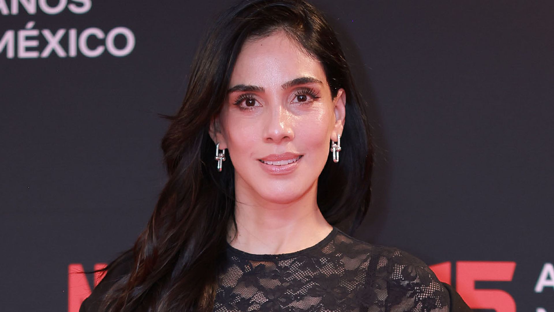 Sandra Echeverria en la fiesta de aniversario de Netlix en la Ciudad de México.