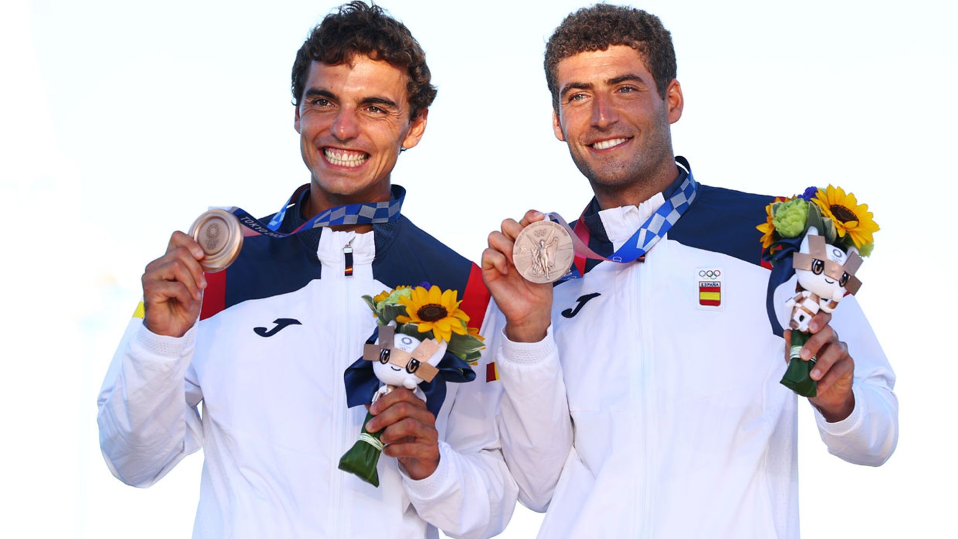 Jordi Xammar y Nico Rodríguez, el administrativo y el odontólogo que han ganado la décima medalla olímpica para España