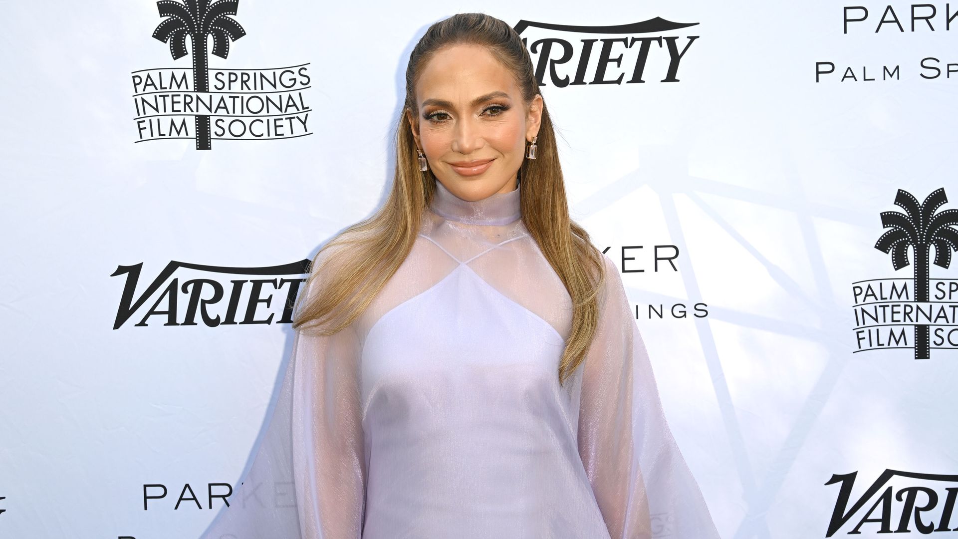 Los 6 estilos de manicure que Jennifer Lopez ha puesto en tendencia