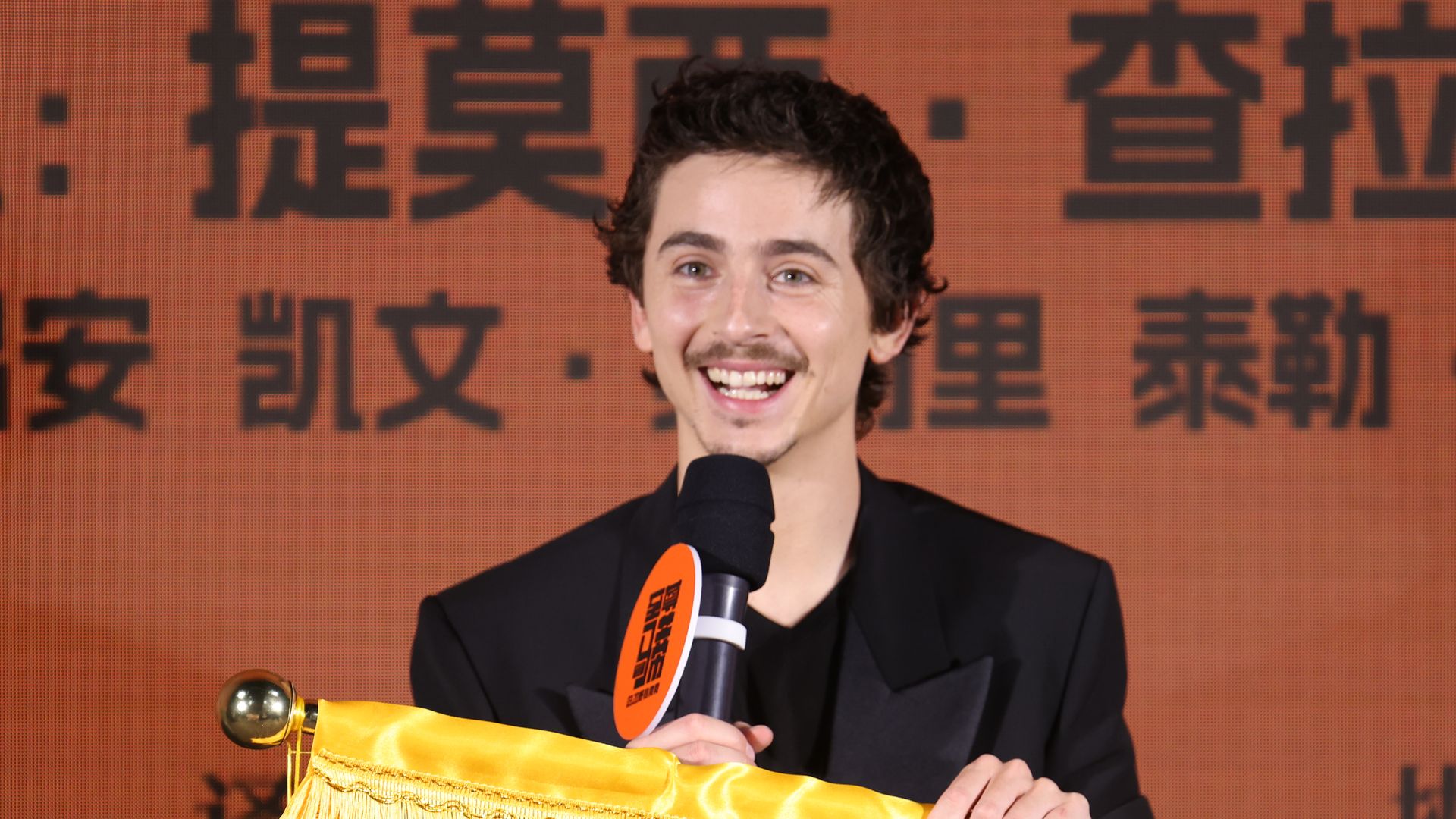  El significativo gesto de Timothée Chalamet en su reaparición en China tras la polémica