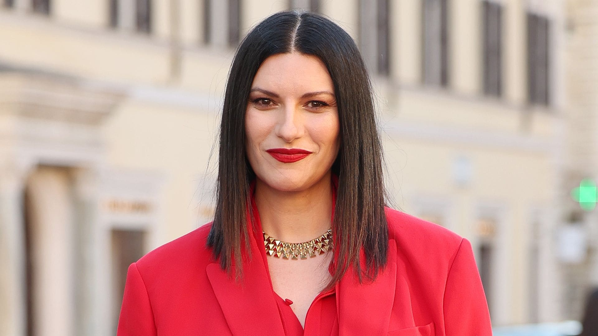 Laura Pausini nos cuenta emocionada la gran coincidencia entre los planes de su carrera y el Premio Billboard Ícono