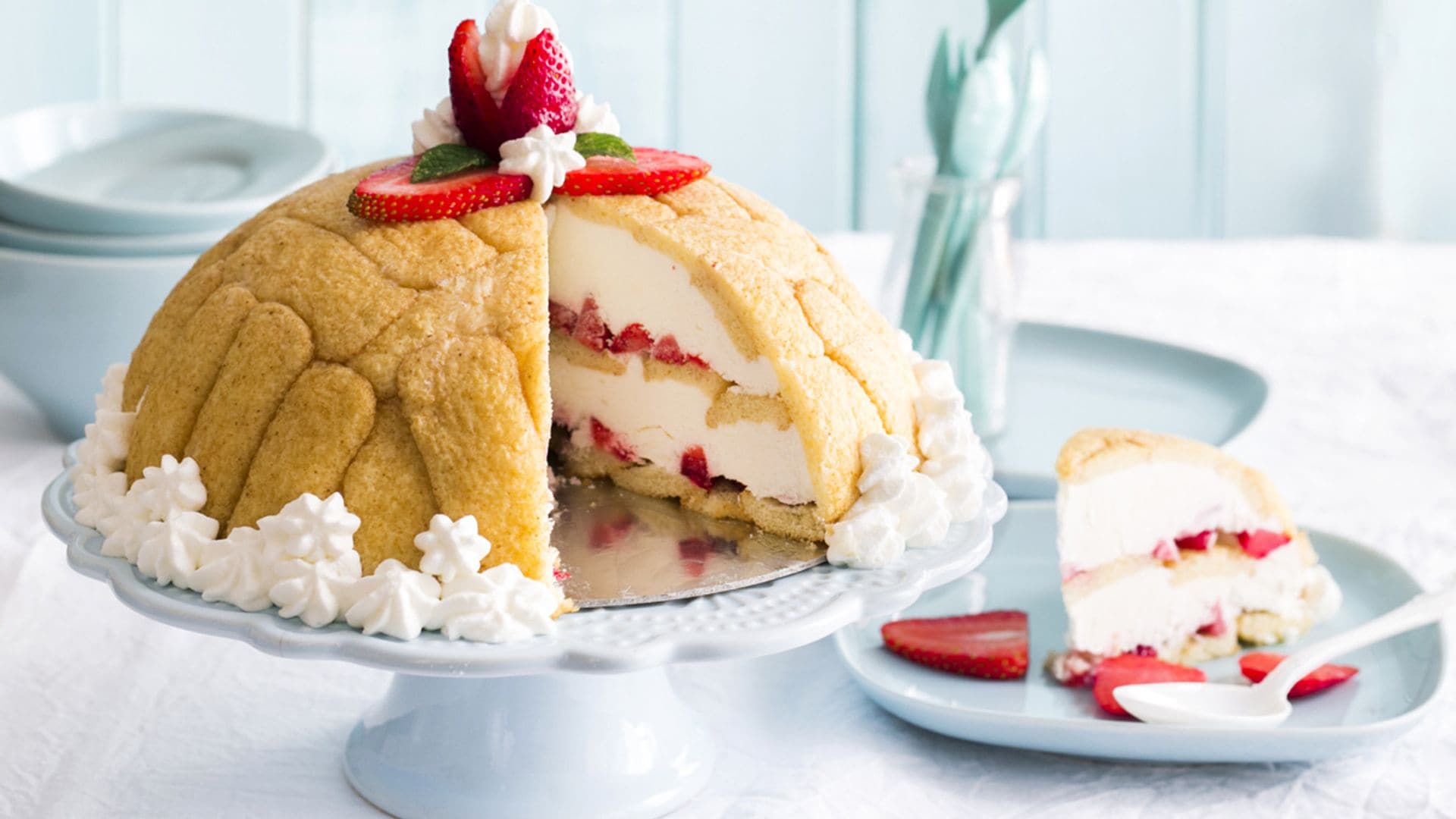 Bomba helada de vainilla y fresas