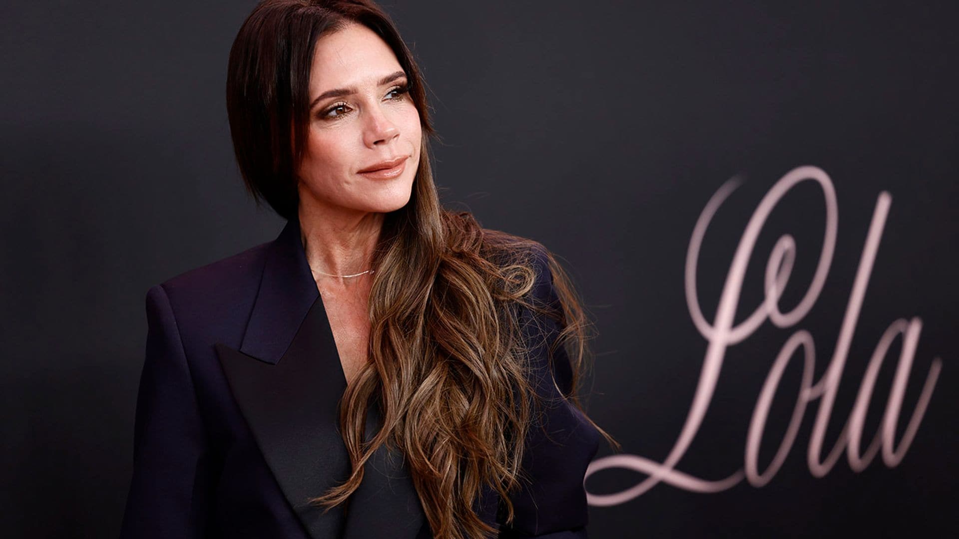 Cómo lograr unas ondas naturales como las de Victoria Beckham sin que se te estropee el pelo
