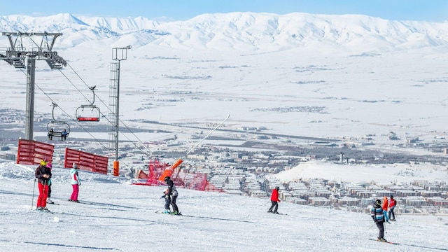 Esquí en las montañas Palandoken, Turquía