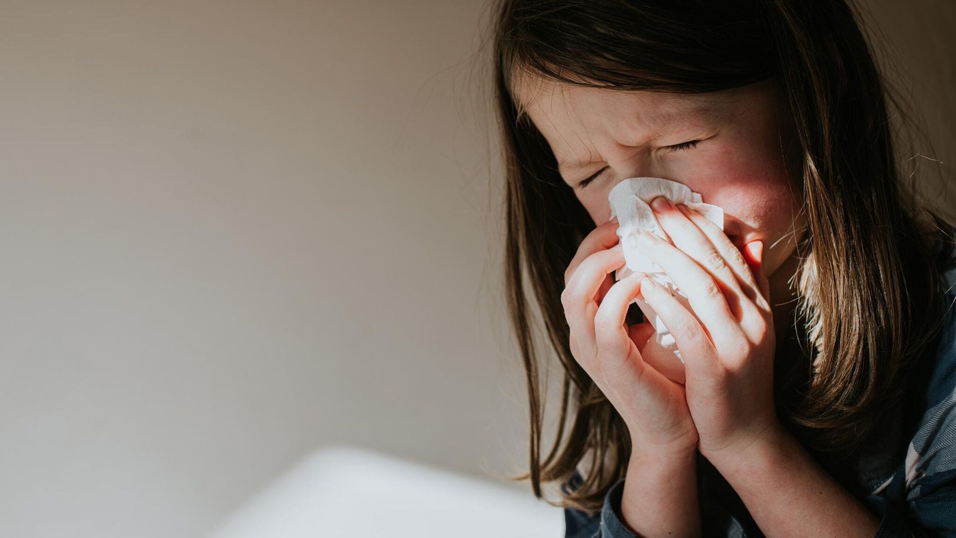 ¿Por qué no se debe dar mucolíticos a los niños?