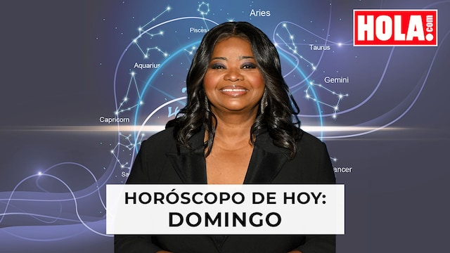 Octavia Spencer en primer plano, de fondo la rueda del zodiaco