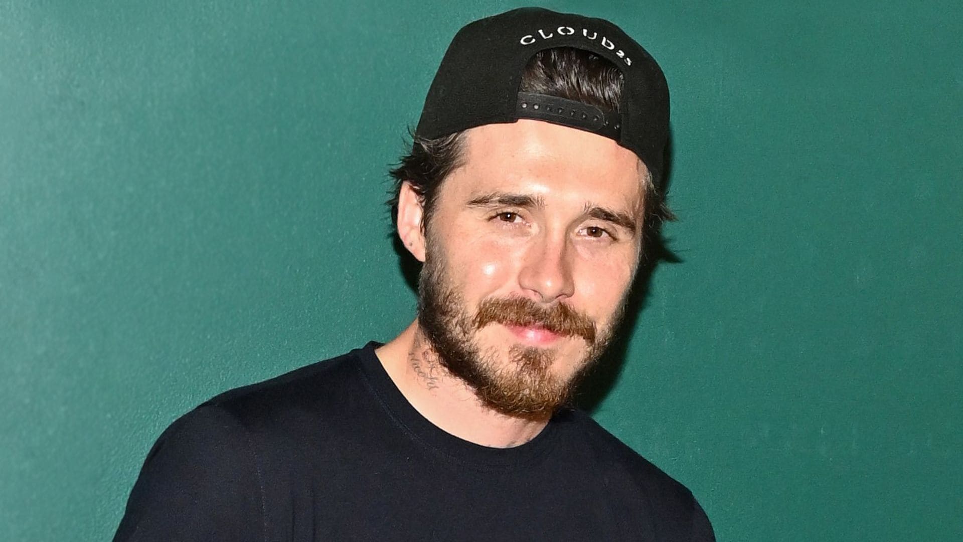 Sale a la luz un detalle clave en el enfrentamiento de Brooklyn Beckham con sus padres: "Que hablen con mis abogados"