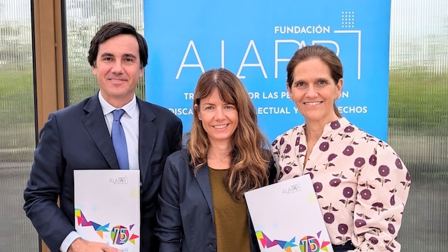 ¡HOLA! ha firmado un acuerdo con la Fundación A LA PAR para ayudar a personas con discapacidad a su inserción en el mundo laboral