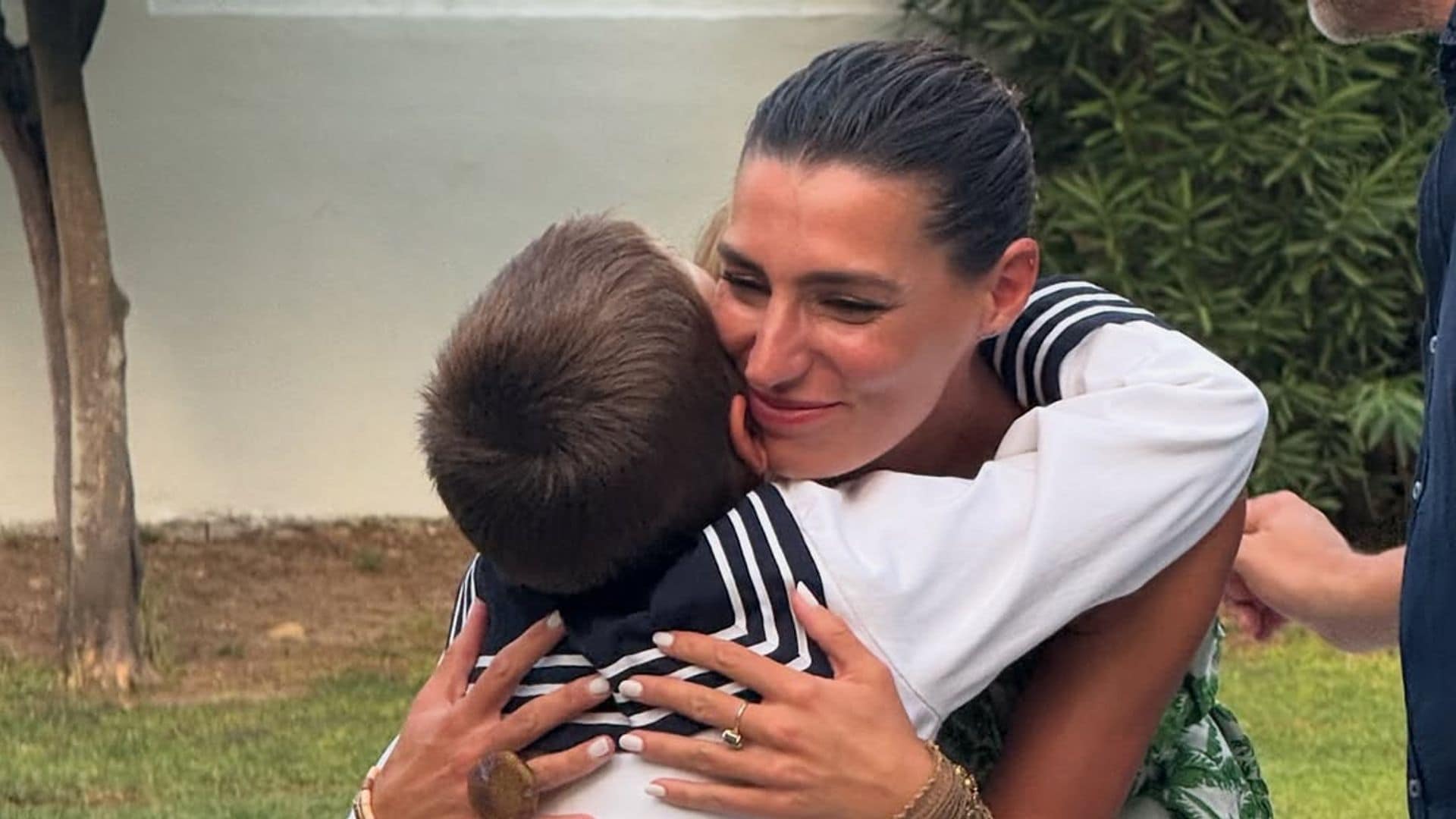 Eugenia Osborne celebra la comunión de su hijo Tristán
