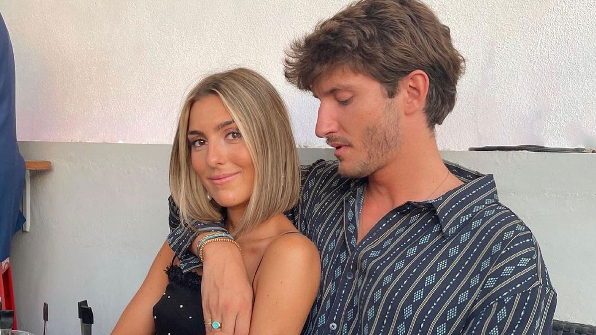 Anna Ferrer y su novio estrenan su nuevo hogar con una cena muy accidentada