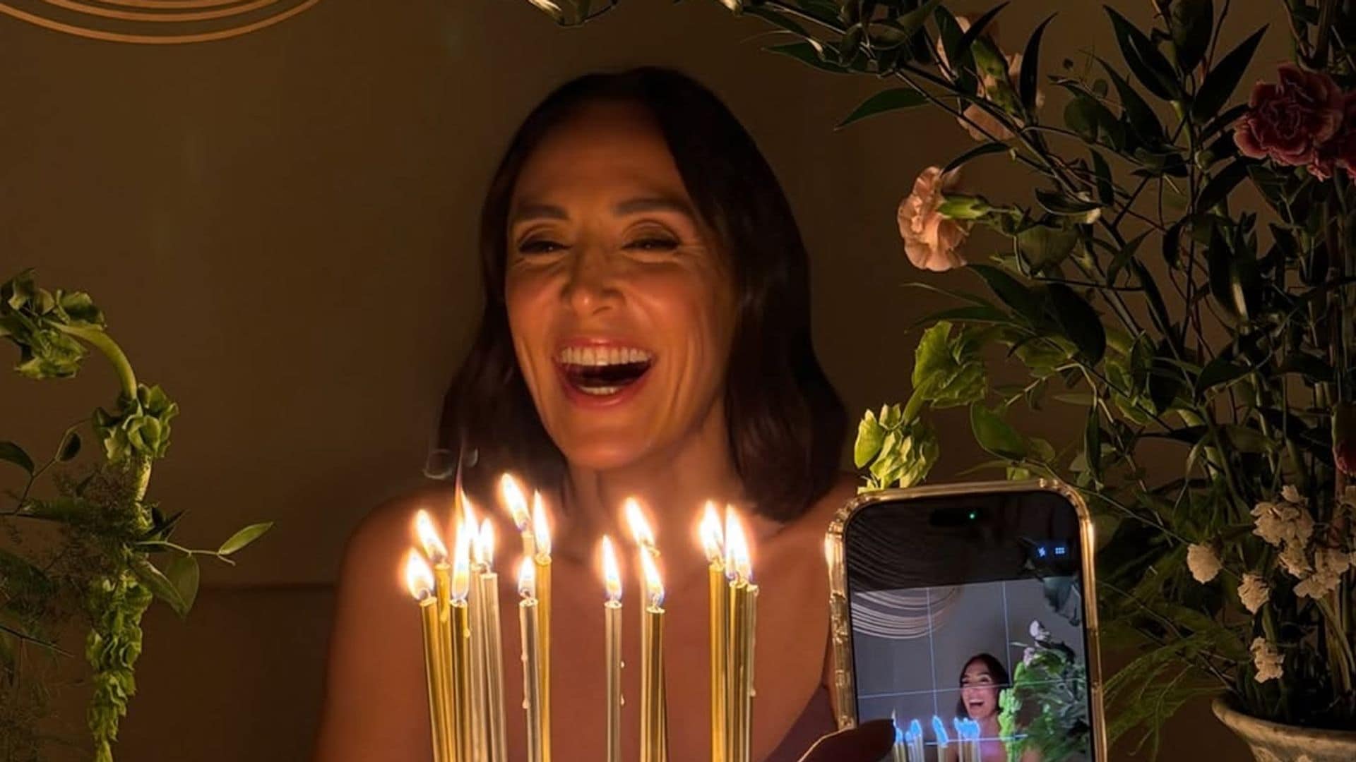 El elegante cumpleaños de Tamara Falcó: tarta de ensueño, velas y la mesa más 'chic'
