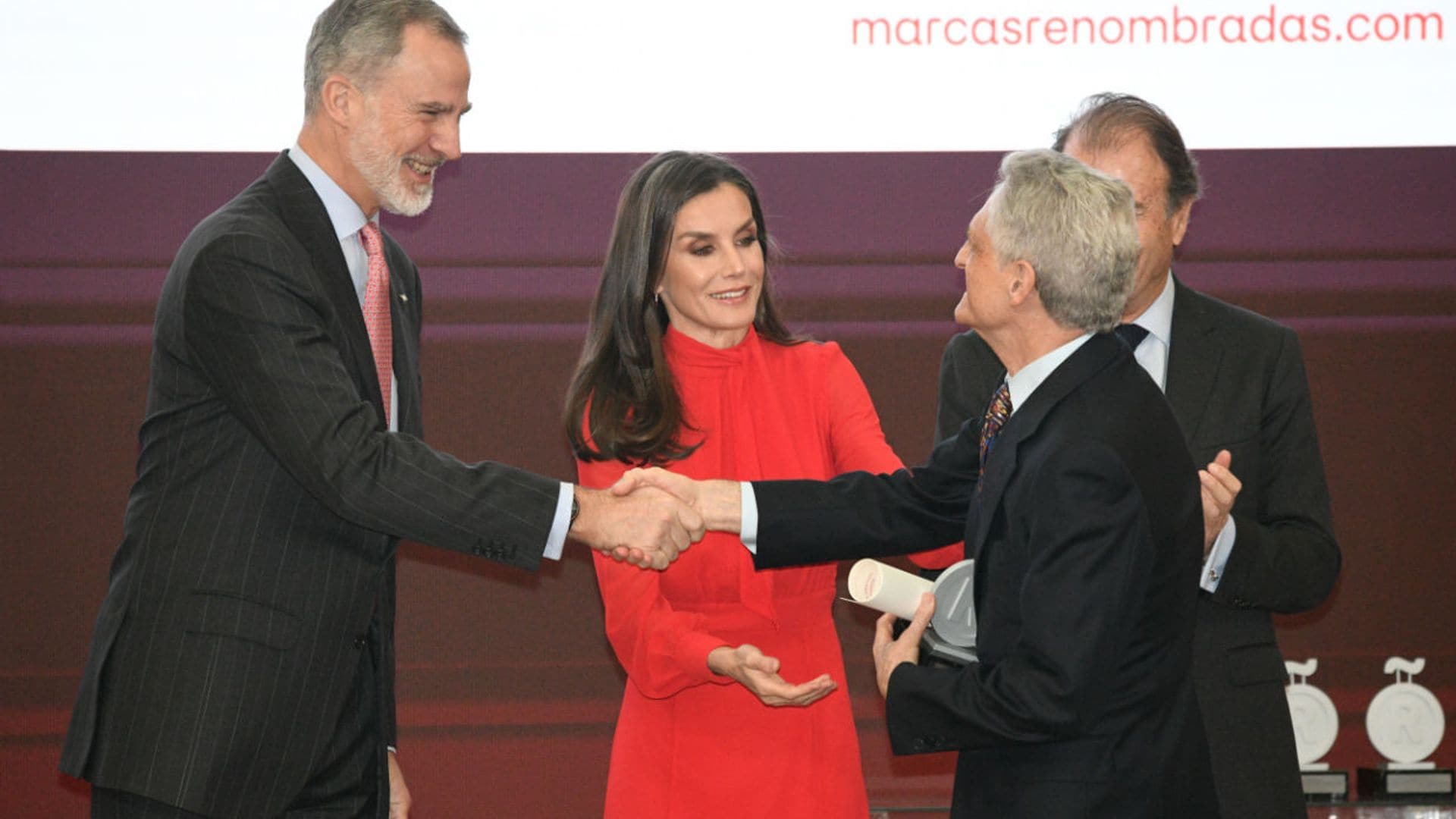 Los Reyes entregan las acreditaciones a los nuevos embajadores honorarios de la marca España