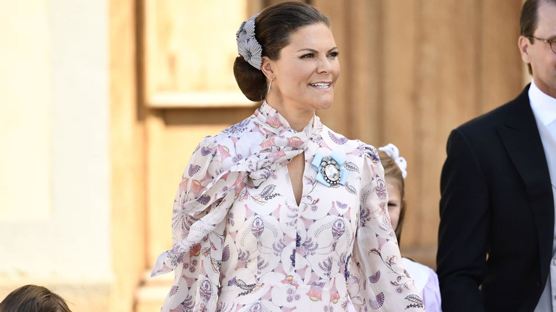 Victoria de Suecia, la princesa Magdalena y otros looks de invitada en el bautizo de Julian