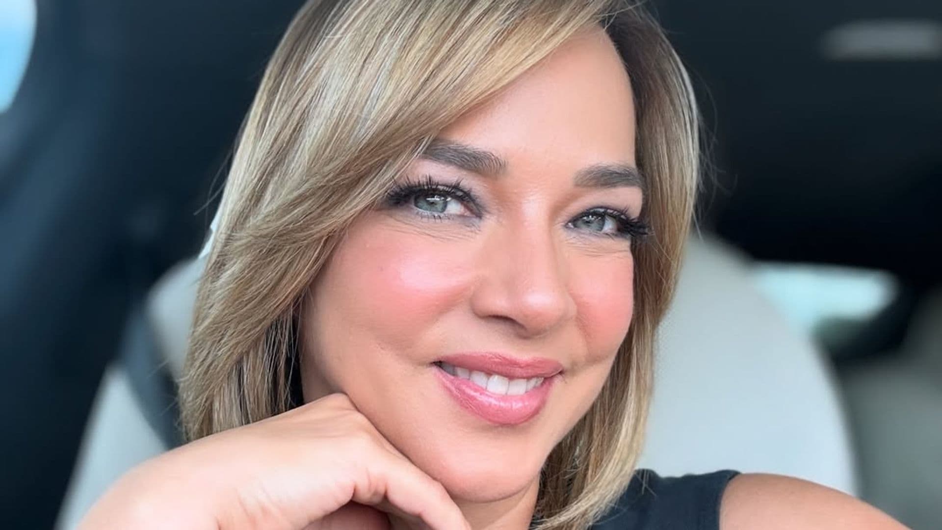 Adamari López enternece con una foto junto a sus padres y el deseo más grande de su corazón 