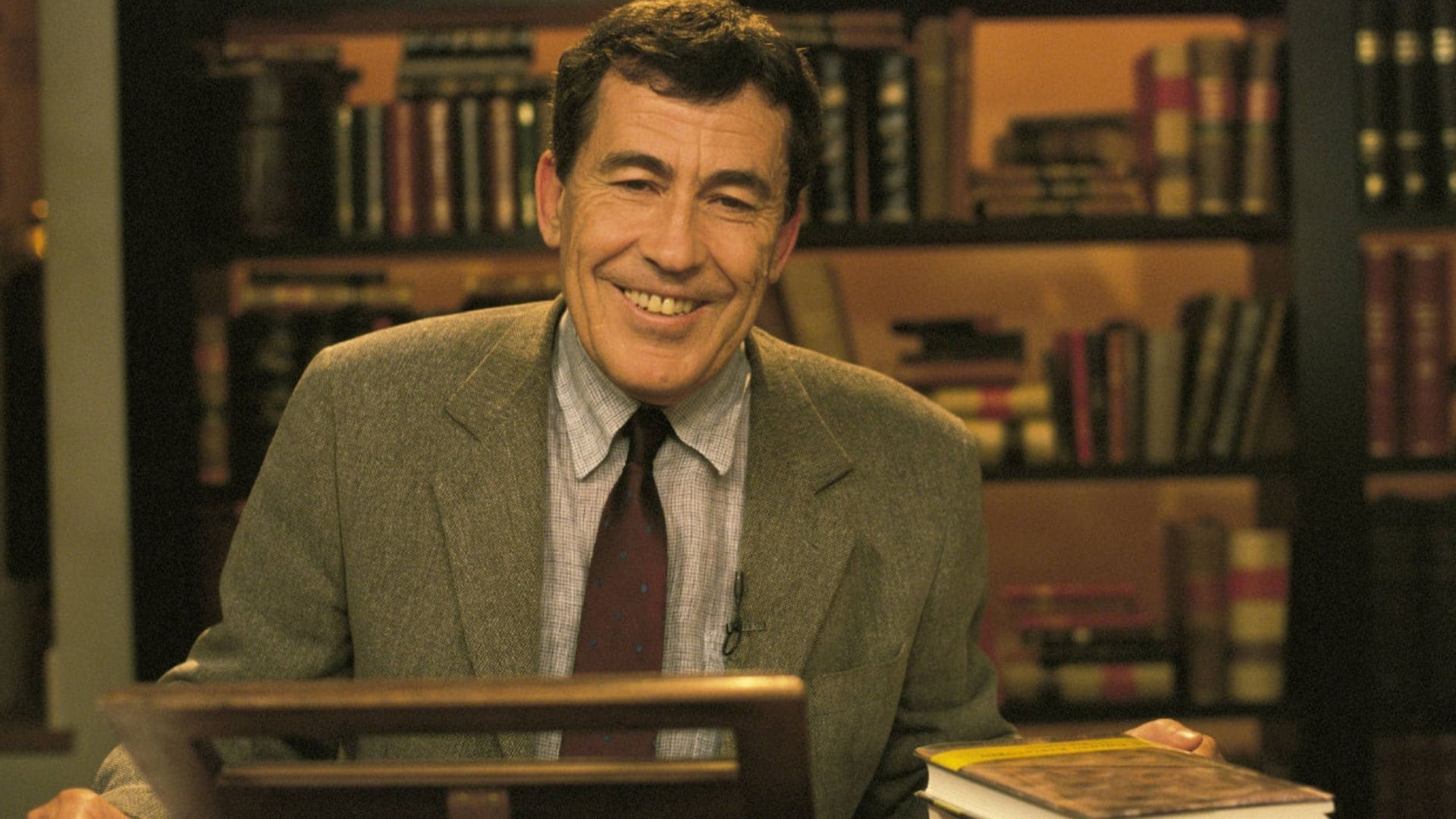 La recordada e intensa trayectoria televisiva de Fernando Sánchez Dragó