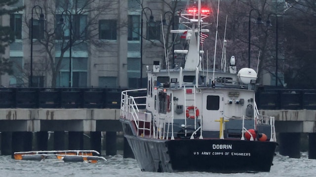 Helicóptero cae en el río Hudson