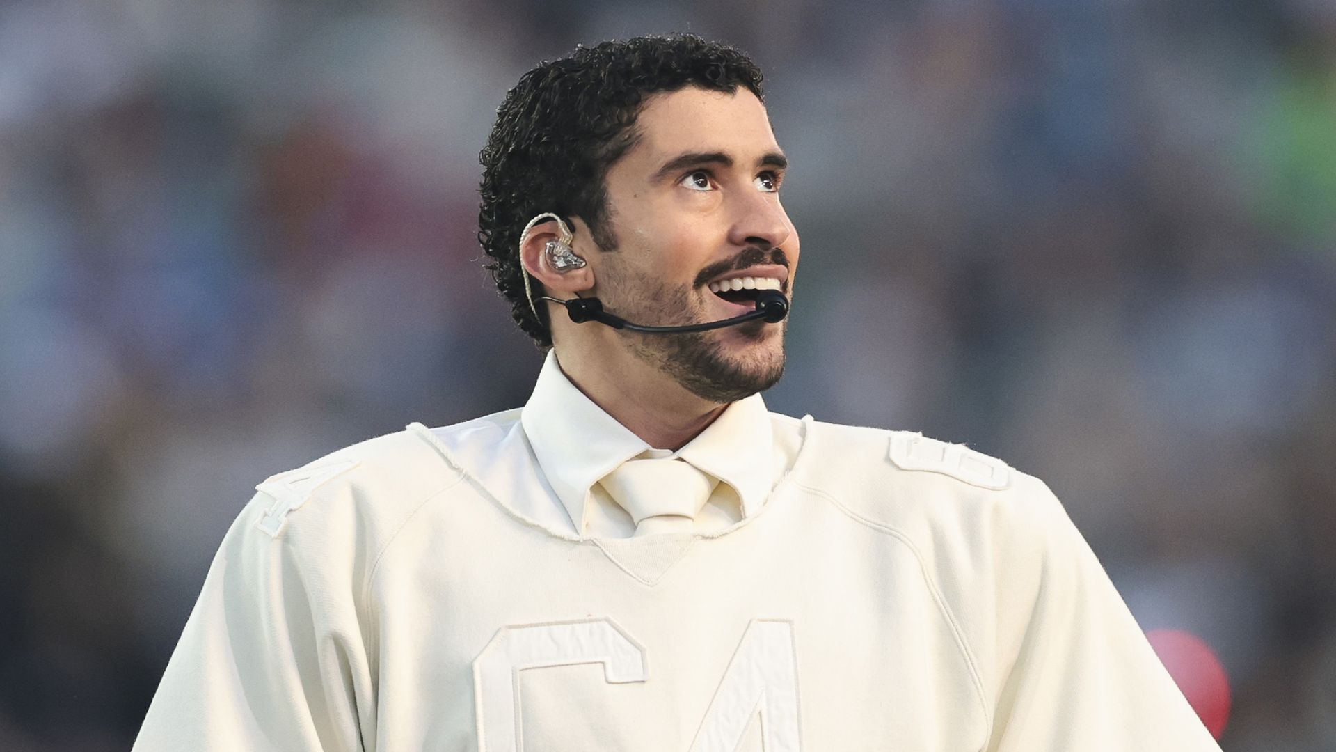 Bad Bunny, durante su actuación en la Super Bowl.