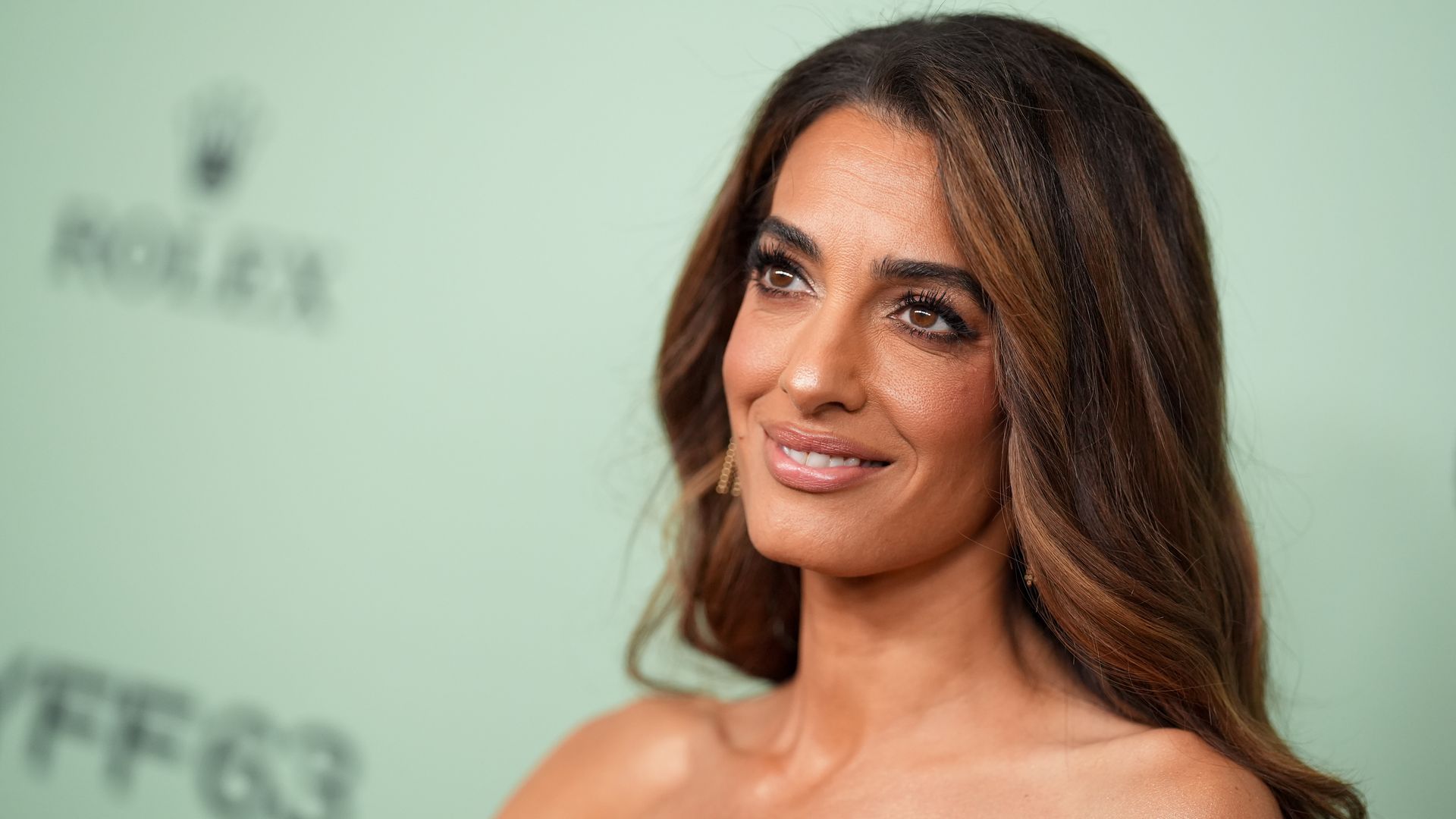 Amal Clooney y los secretos de su impresionante transformación a los 40