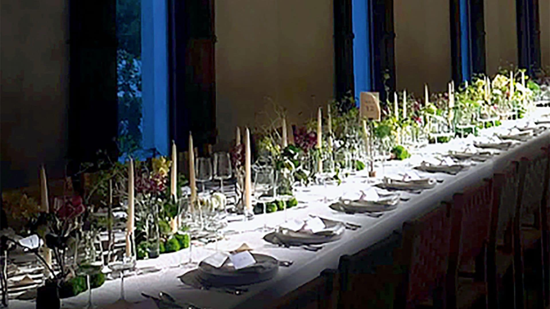 Mesa puesta en la boda de Alonso Aznar y Renata Collado