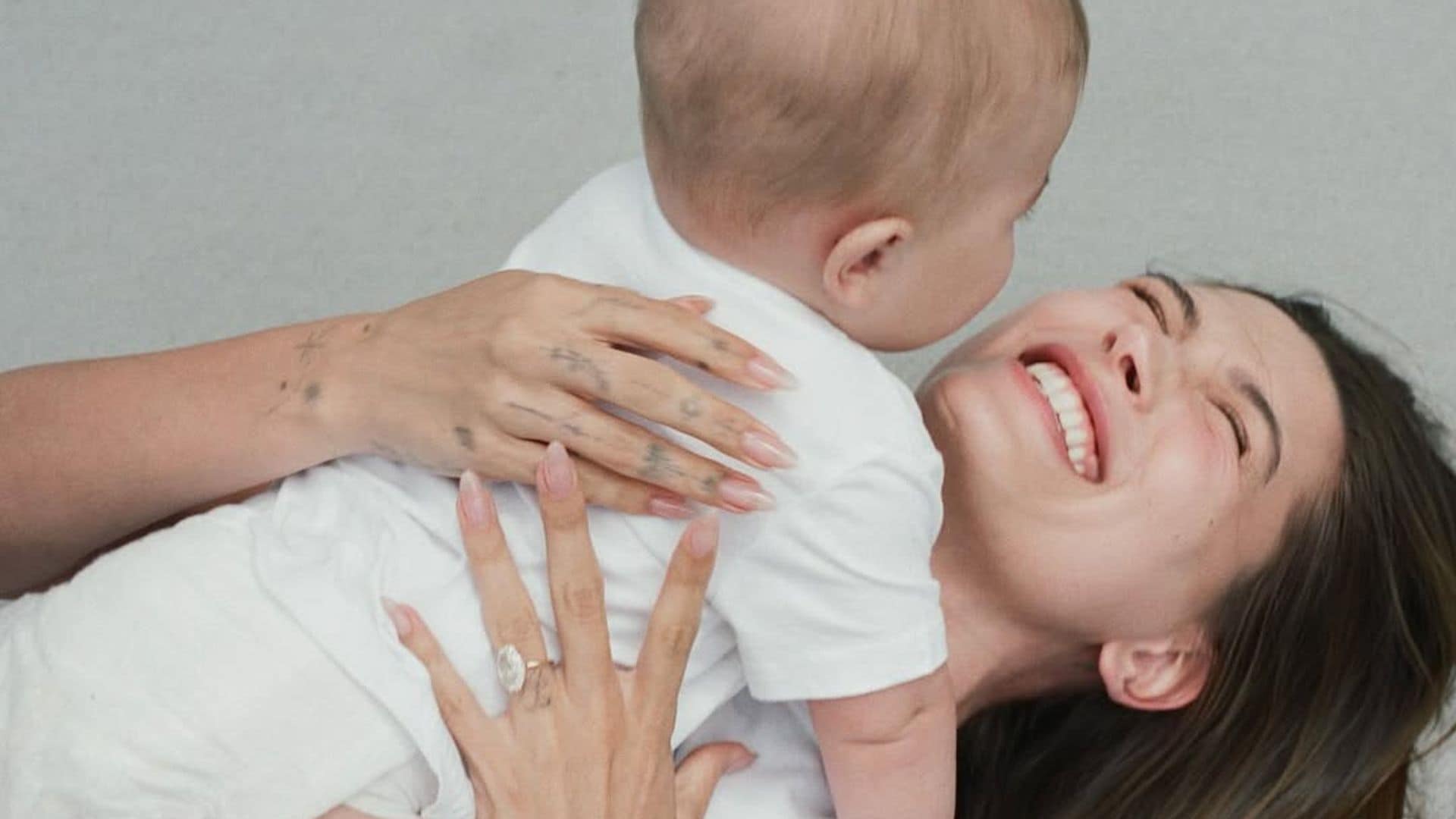 Hailey Bieber y el guiño a Justin a través de su hijo: Jack Blues, igualito a su padre para celebrar los Grammy