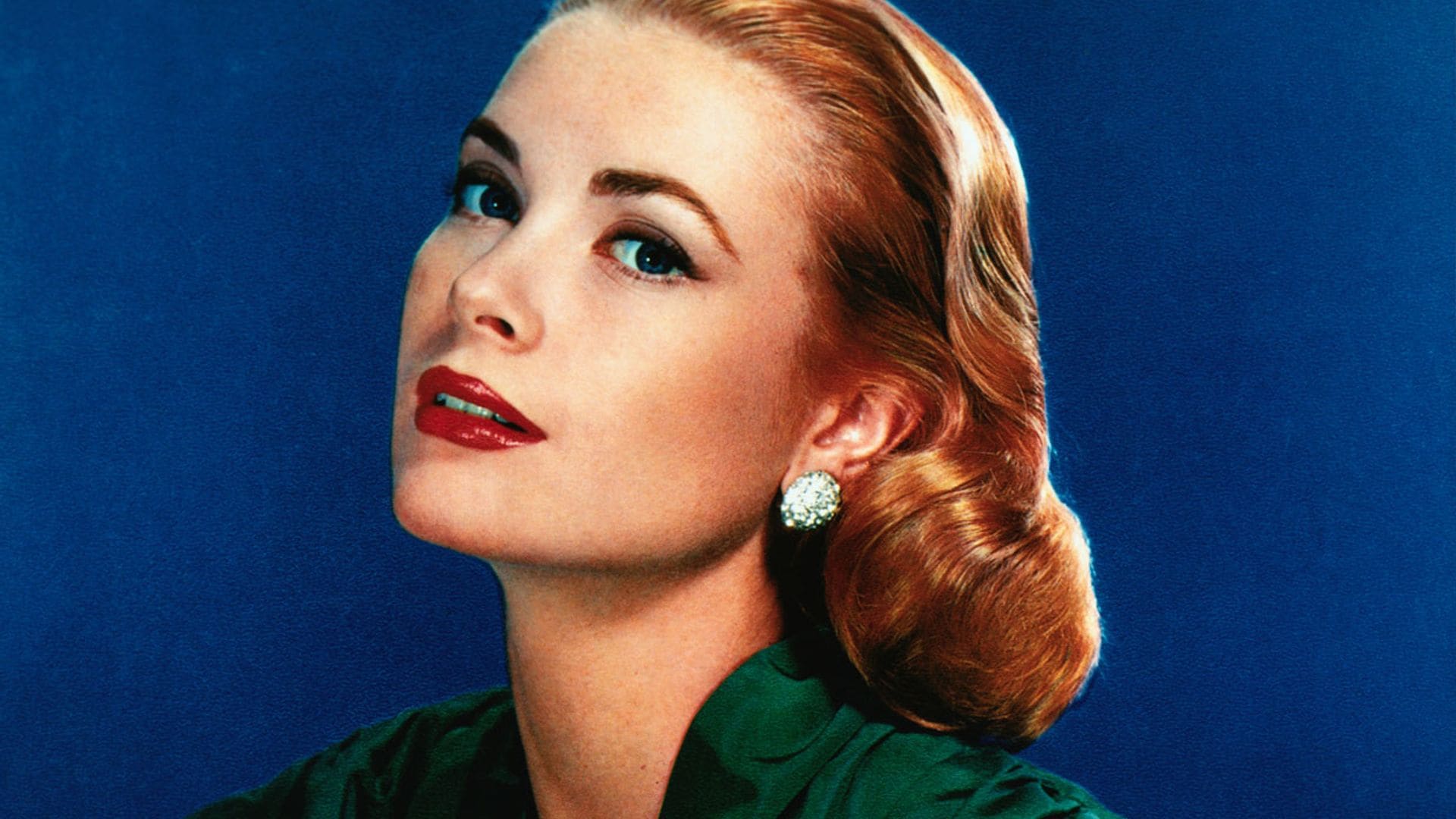 40 años sin Grace Kelly: repasamos sus looks más elegantes e icónicos