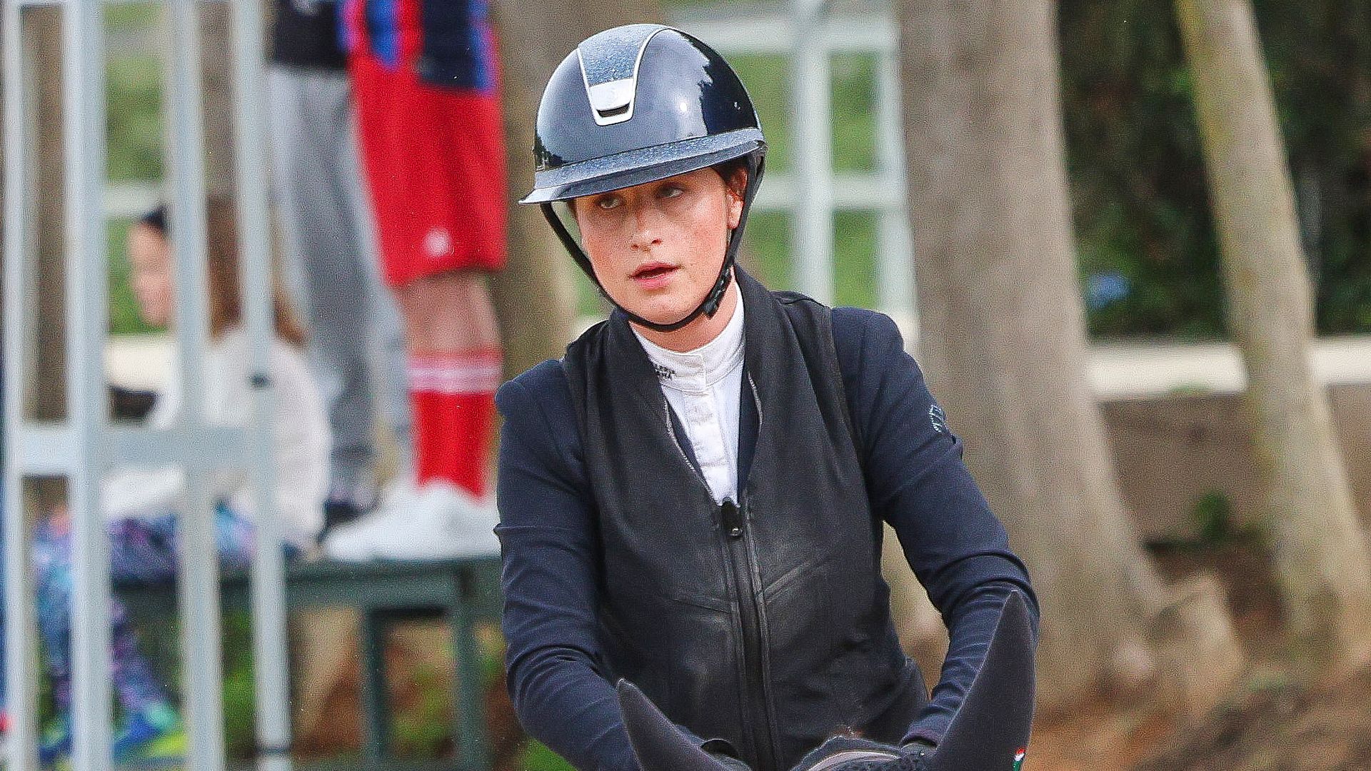 Emma Behn compitiendo