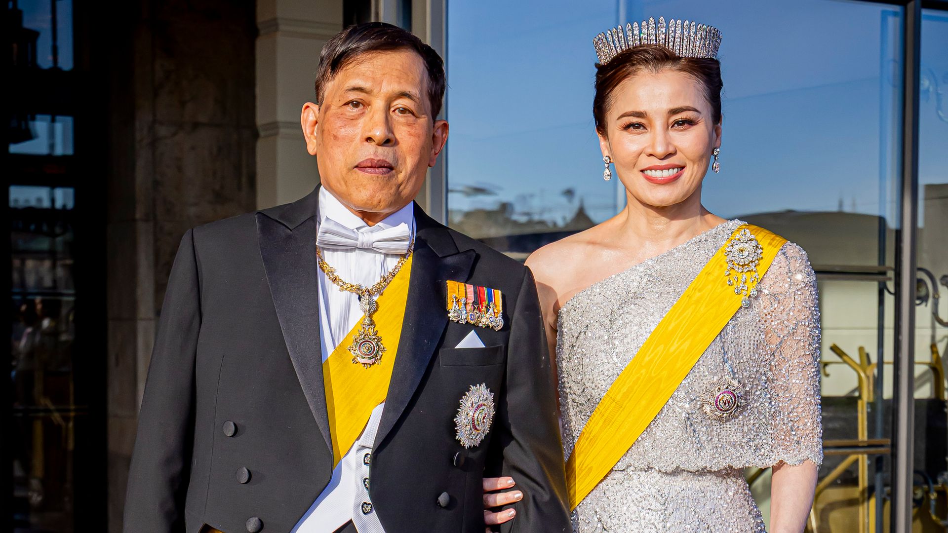 La reina Suthida de Tailandia deslumbra en Estocolmo con un joyero único en la histórica celebración